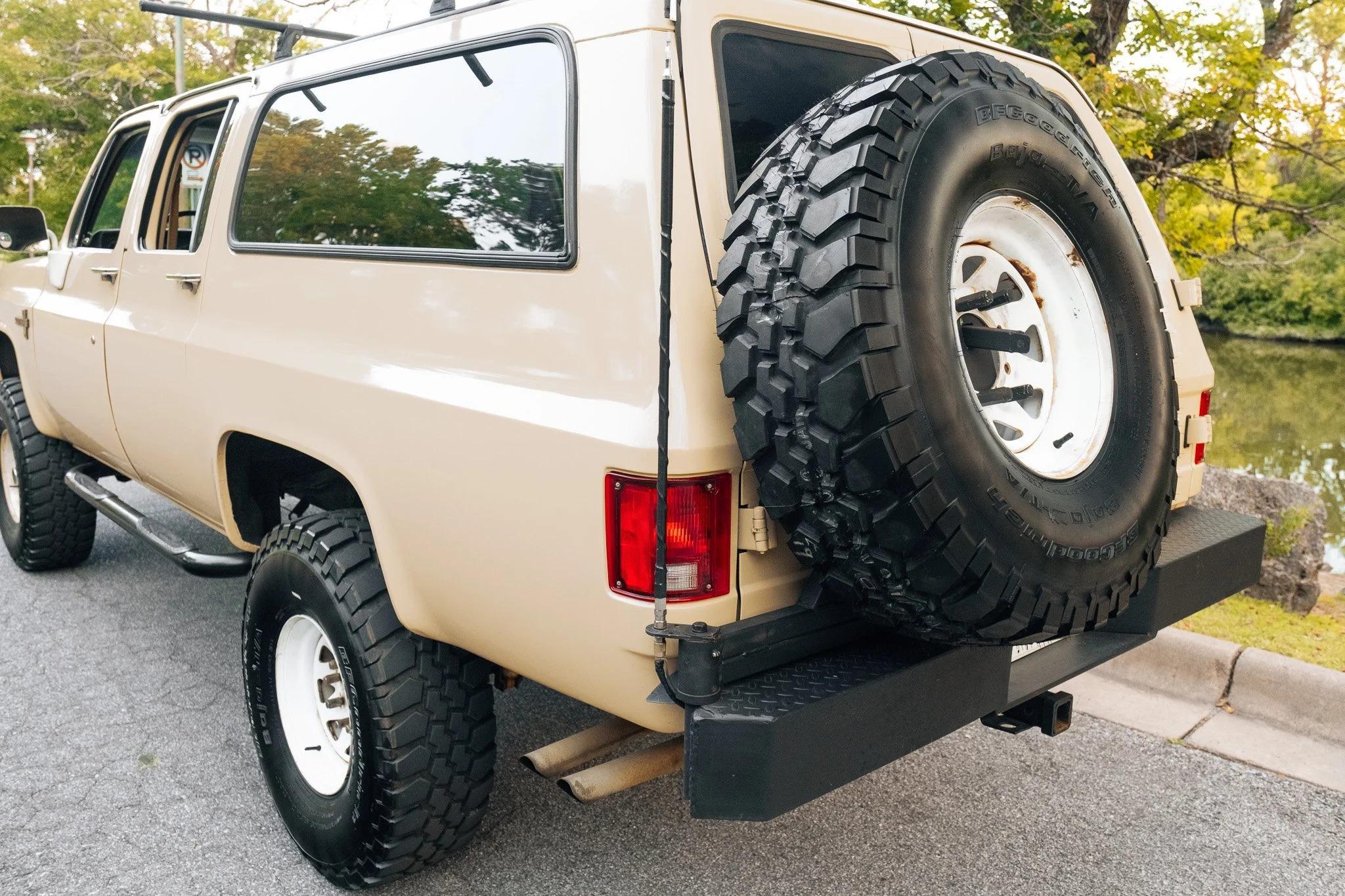 1988 Chevy Suburban V20