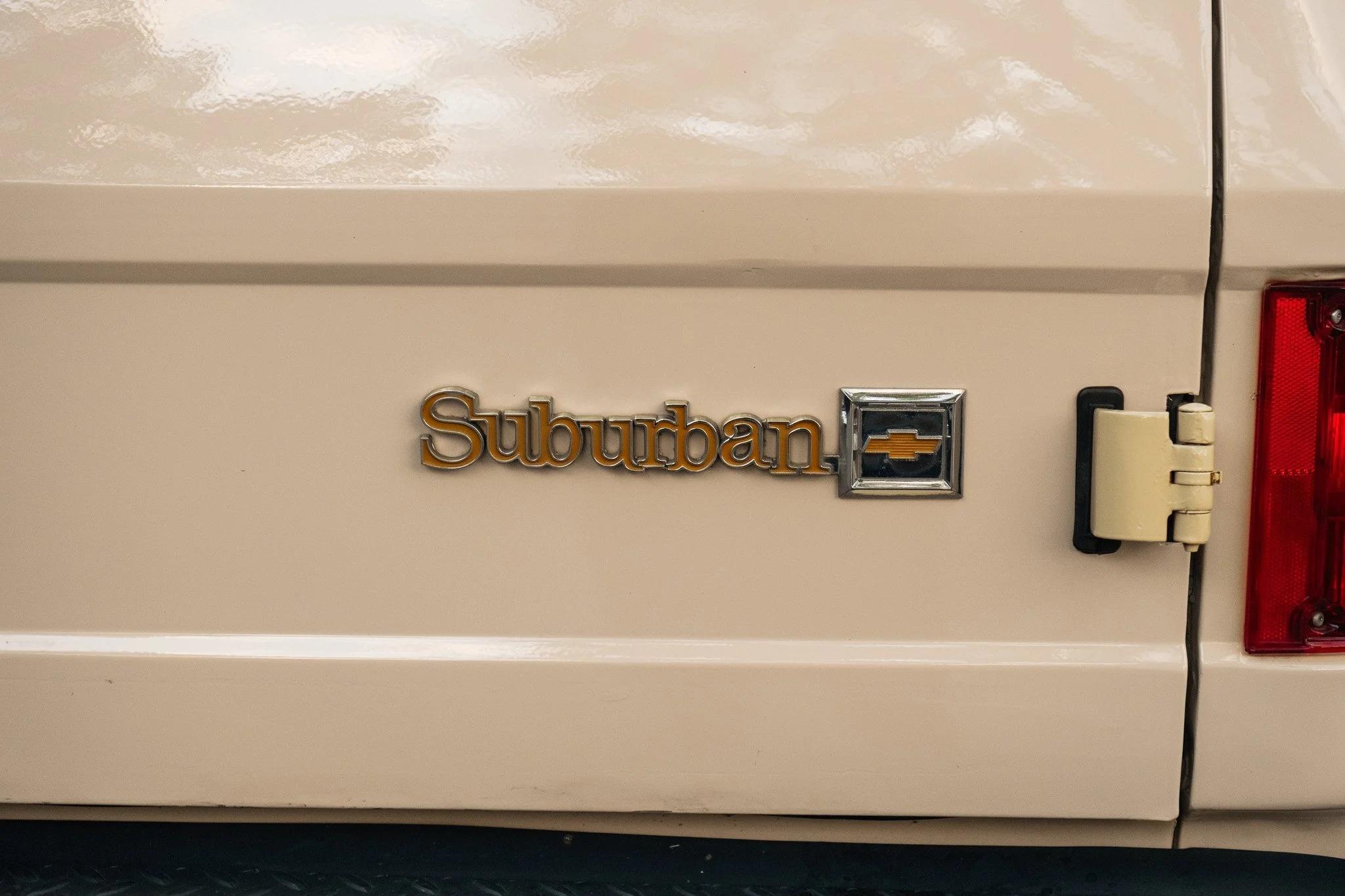 1988 Chevy Suburban V20