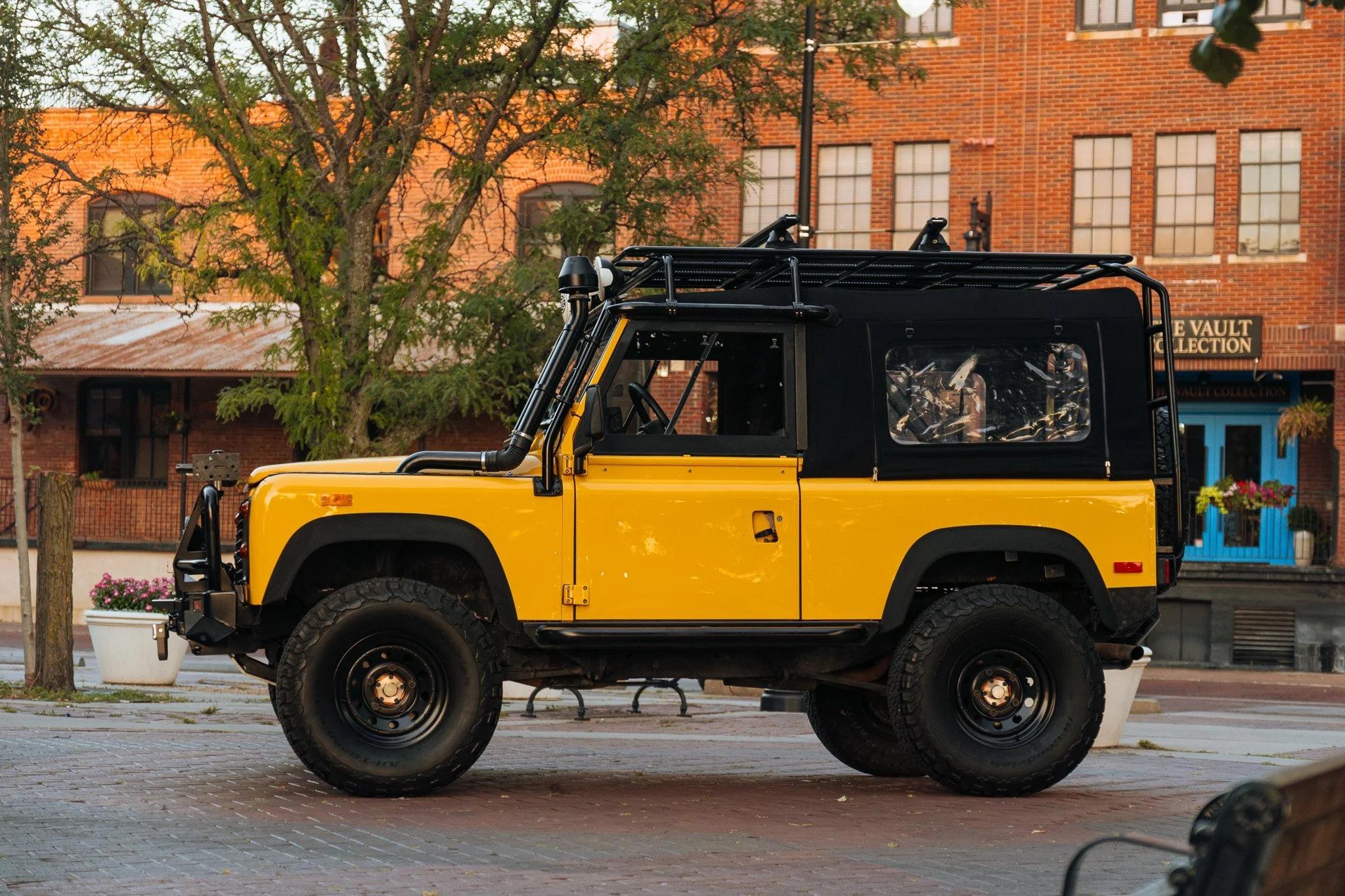 1994 Land Rover Defender 90 NAS