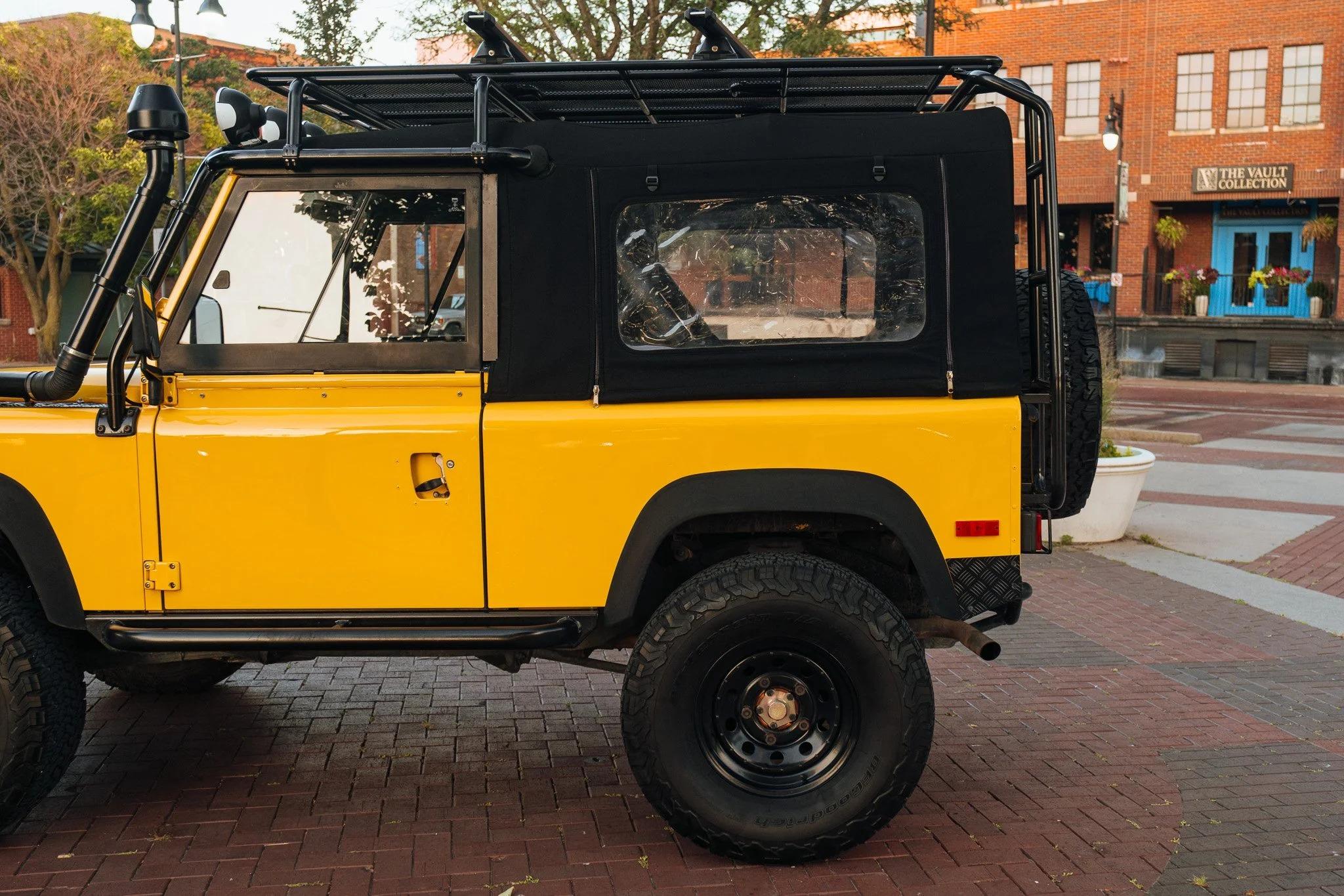 1994 Land Rover Defender 90 NAS