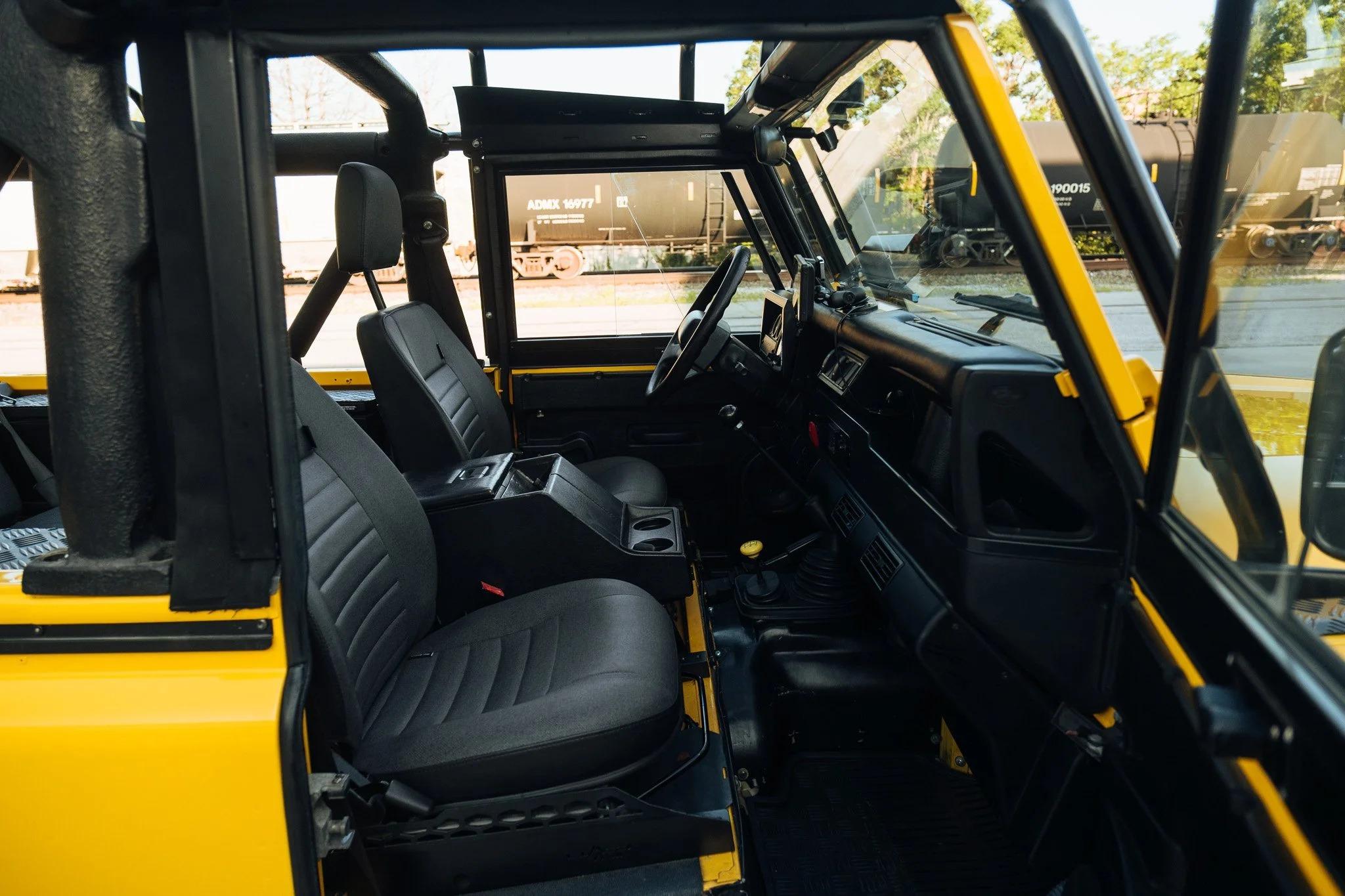 1994 Land Rover Defender 90 NAS