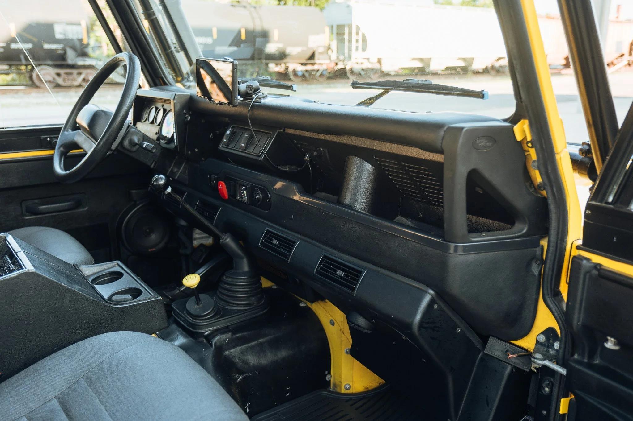 1994 Land Rover Defender 90 NAS