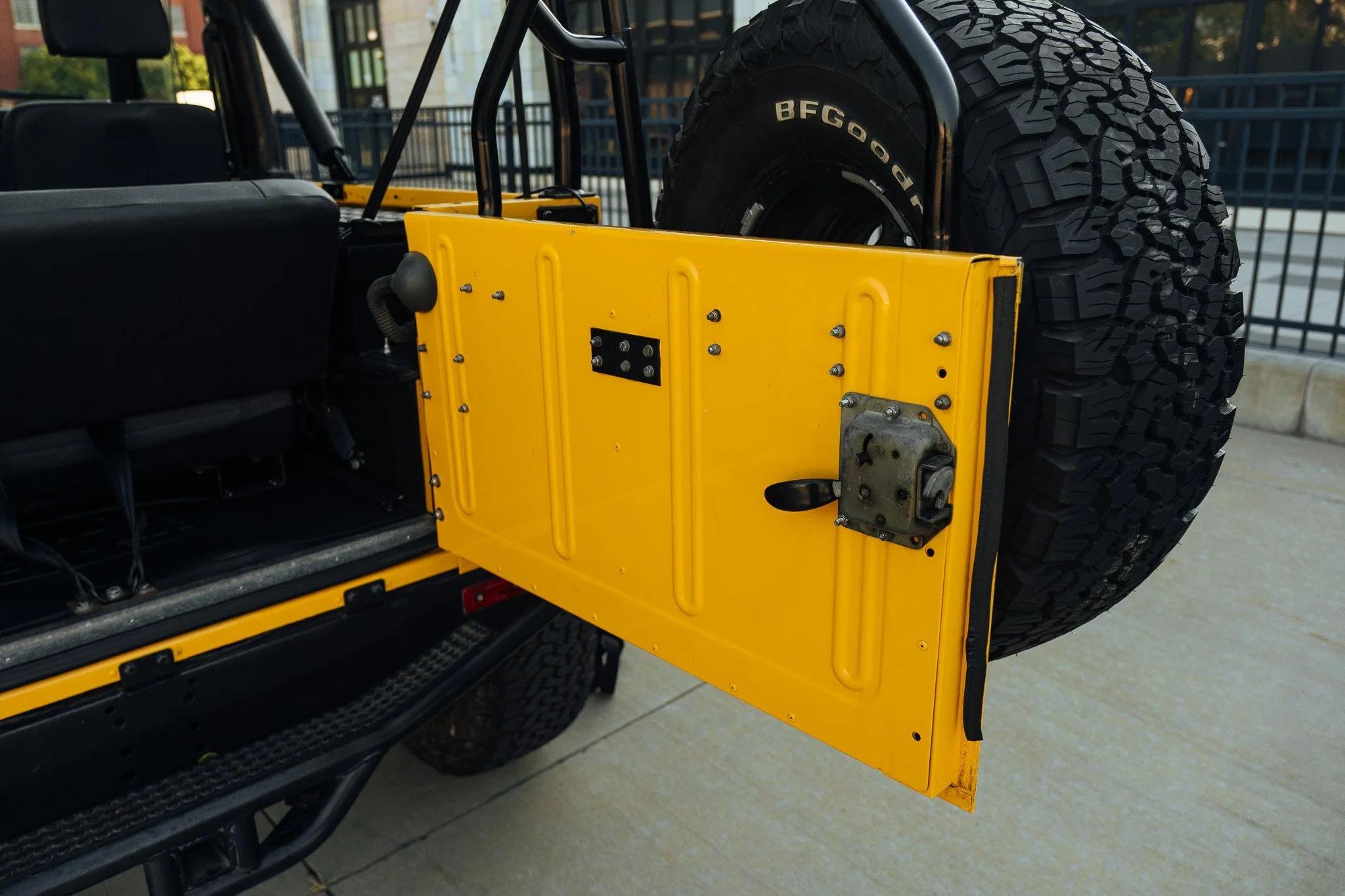 1994 Land Rover Defender 90 NAS