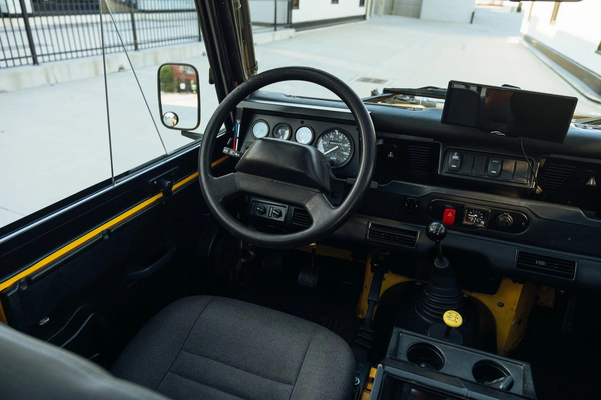 1994 Land Rover Defender 90 NAS