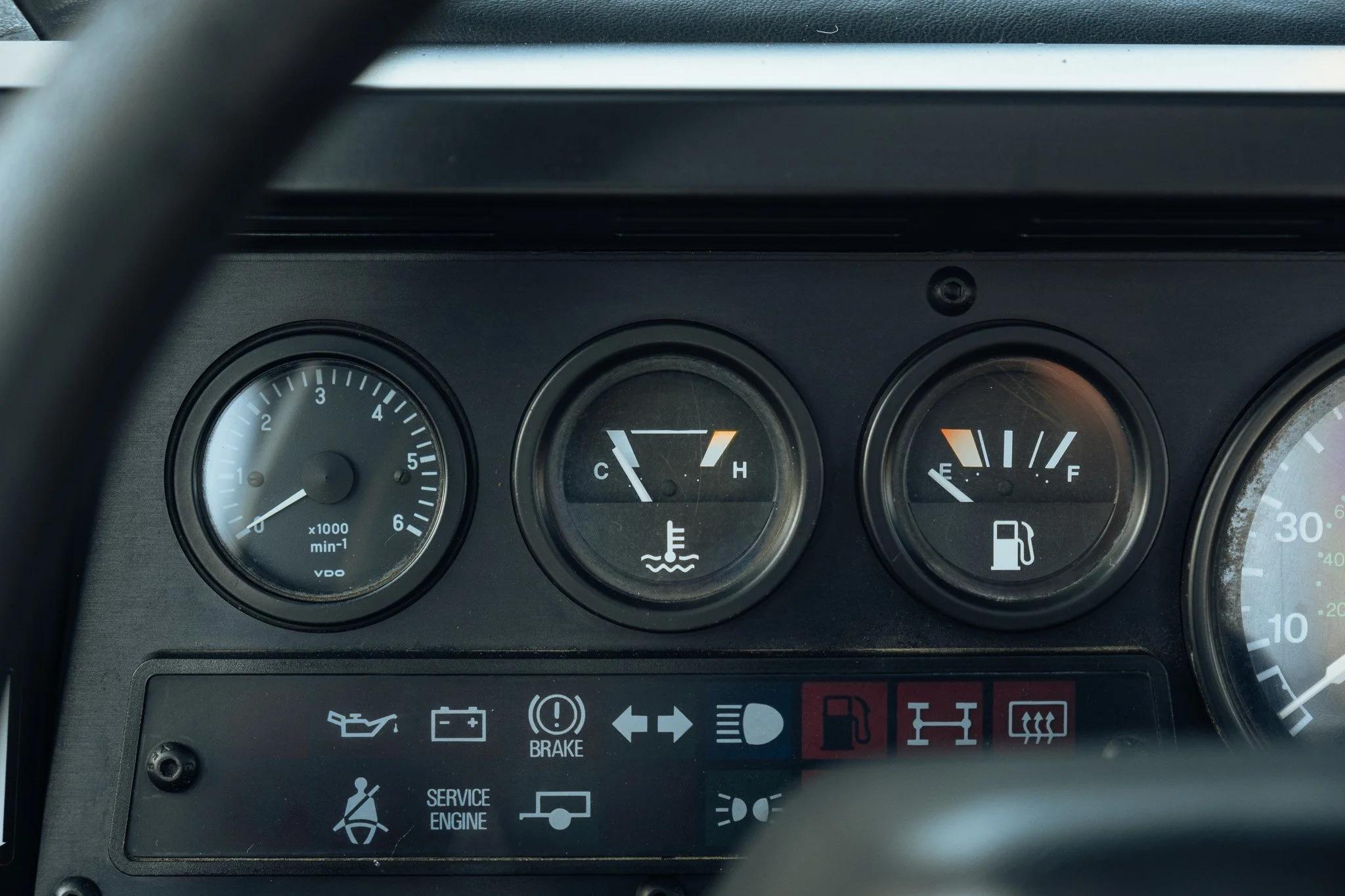 1994 Land Rover Defender 90 NAS