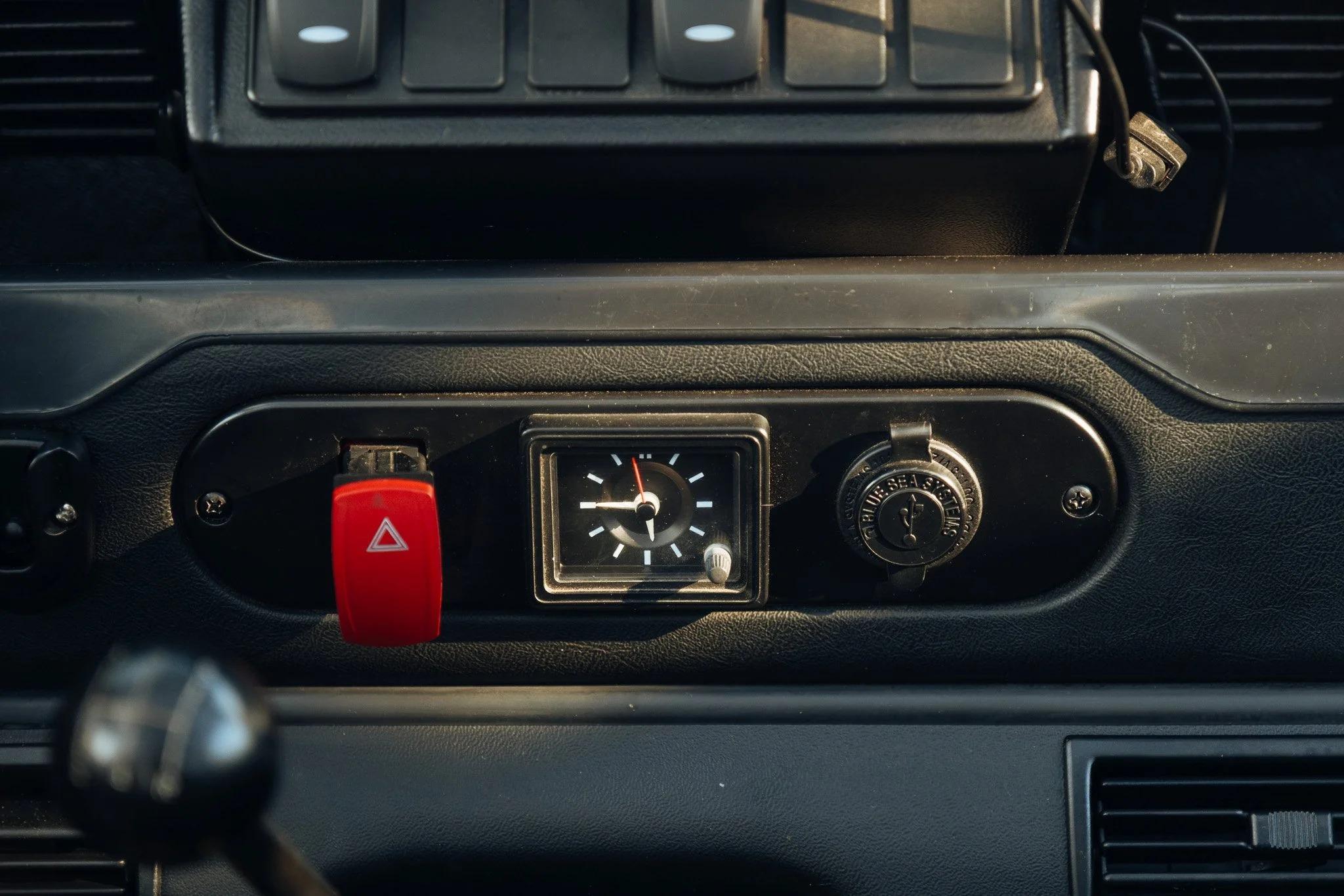 1994 Land Rover Defender 90 NAS