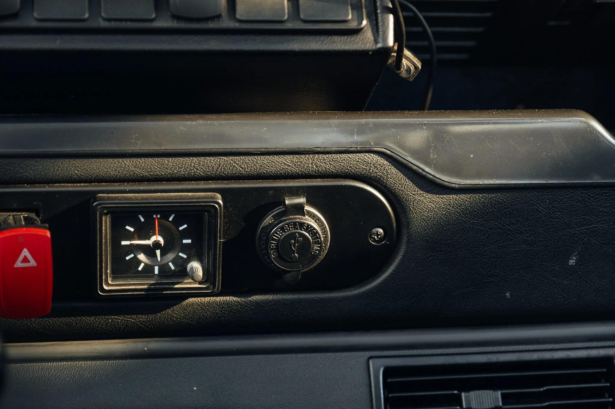 1994 Land Rover Defender 90 NAS