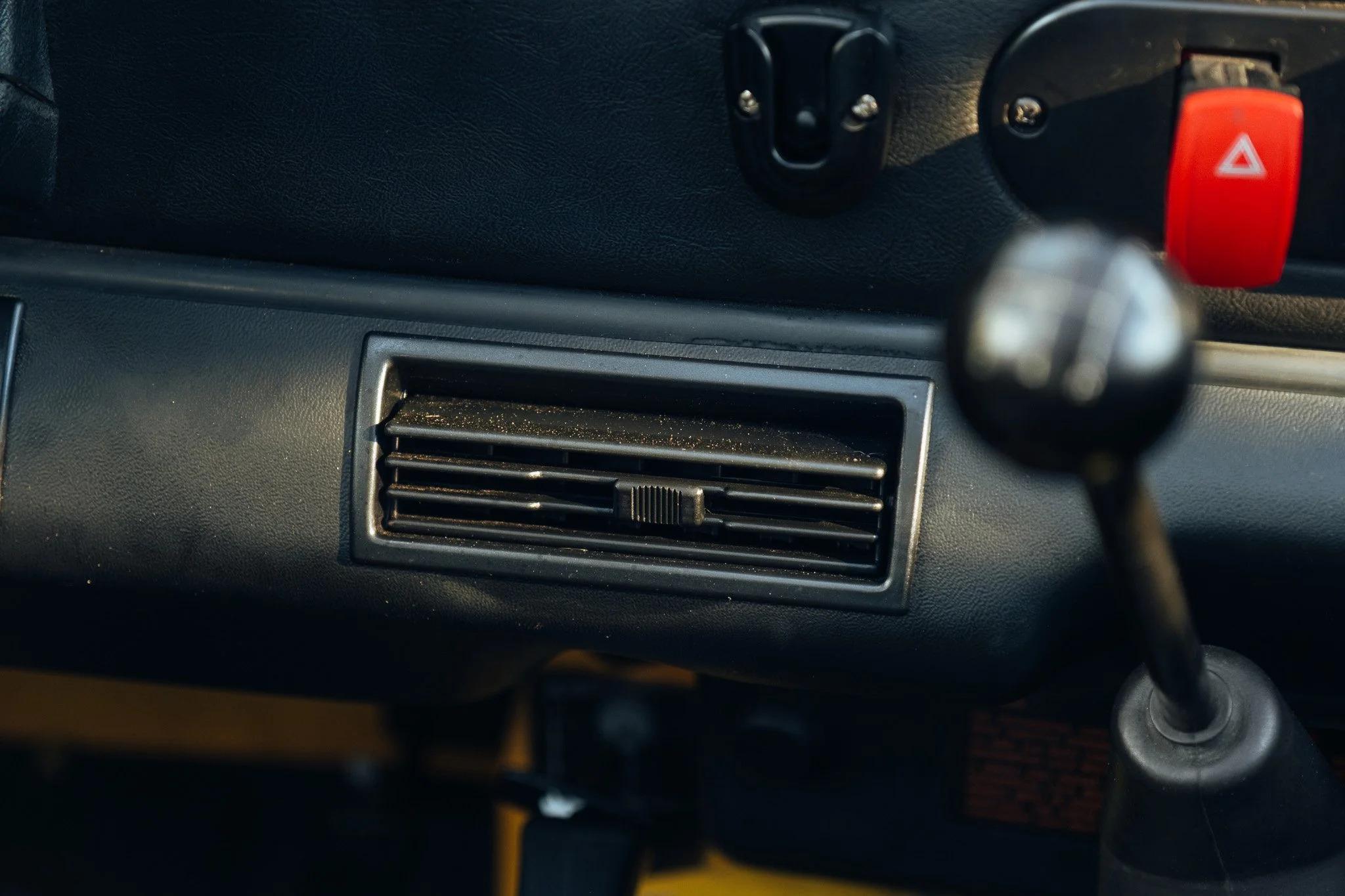 1994 Land Rover Defender 90 NAS
