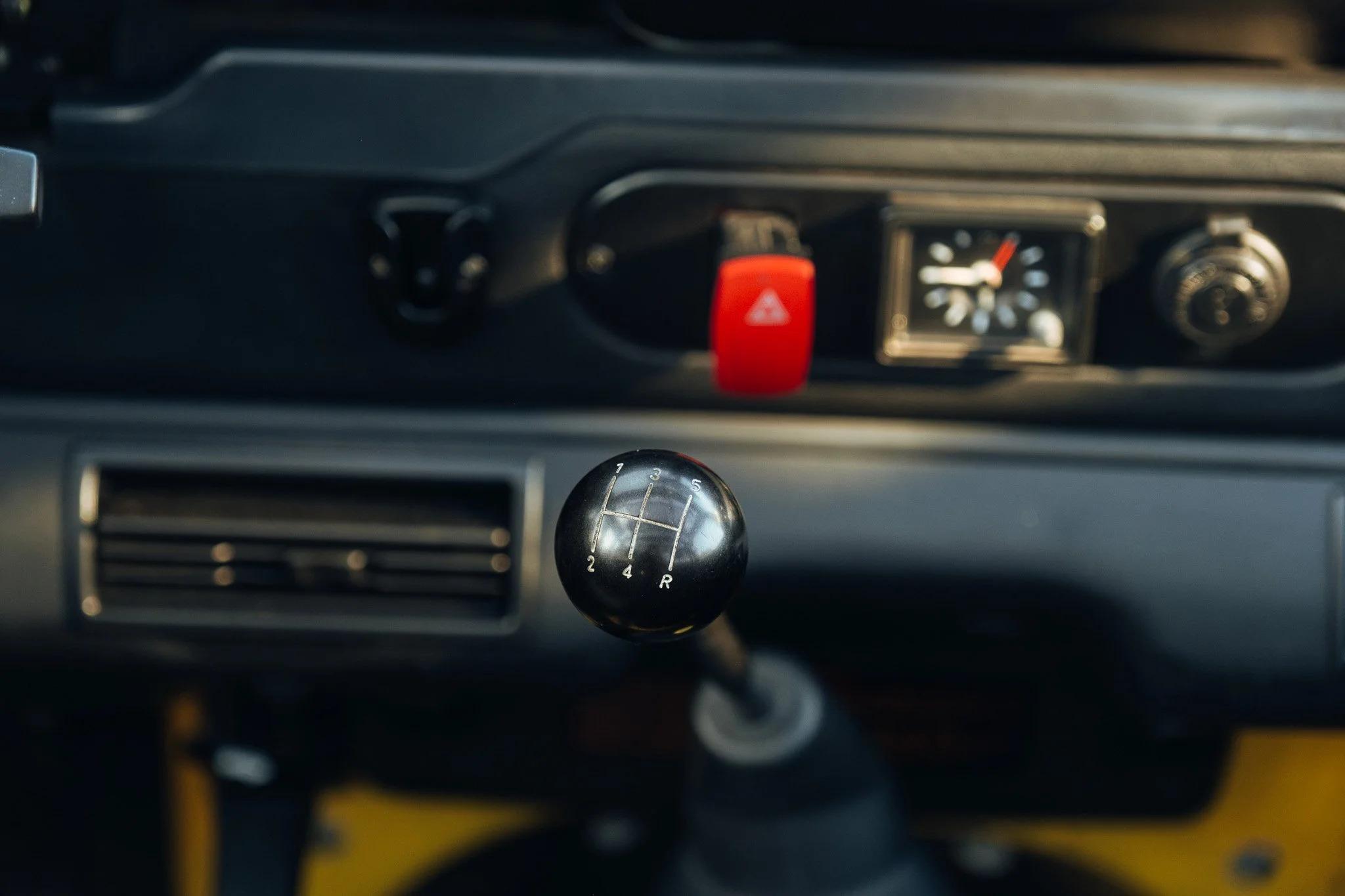 1994 Land Rover Defender 90 NAS