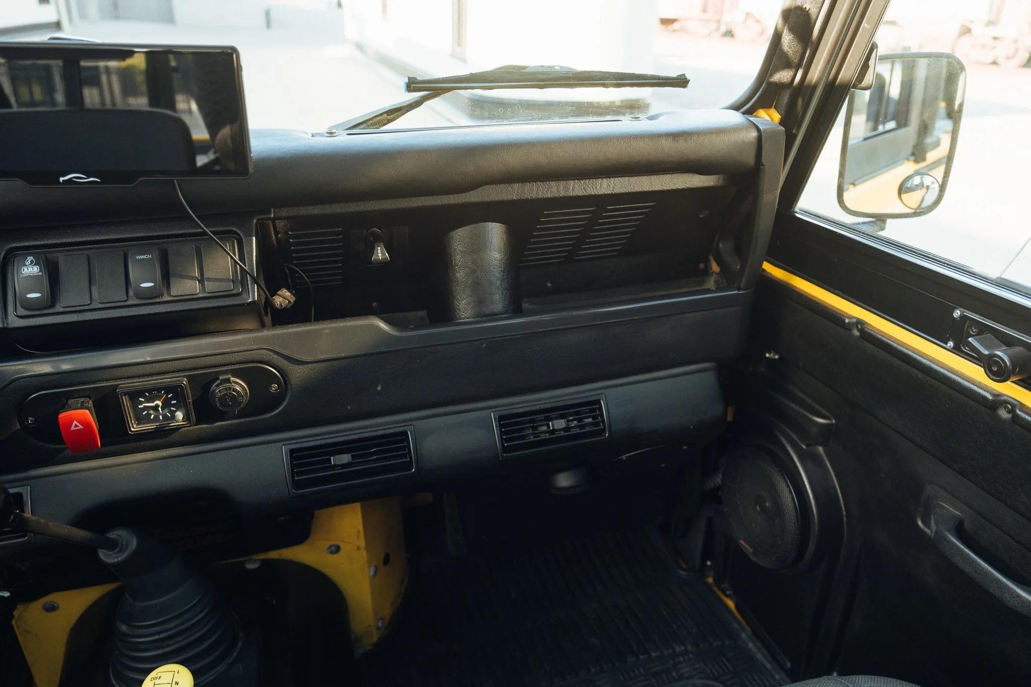 1994 Land Rover Defender 90 NAS