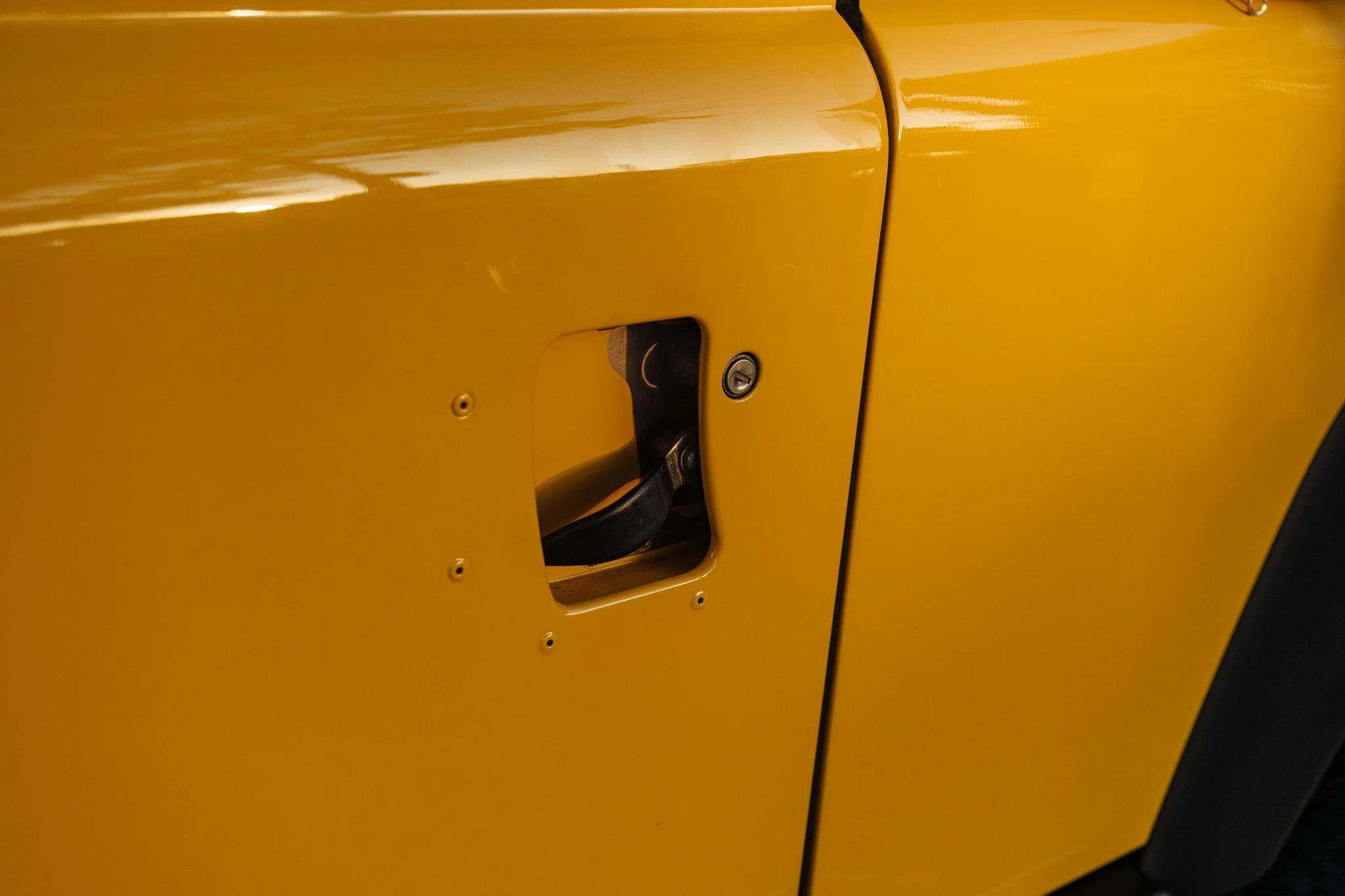 1994 Land Rover Defender 90 NAS