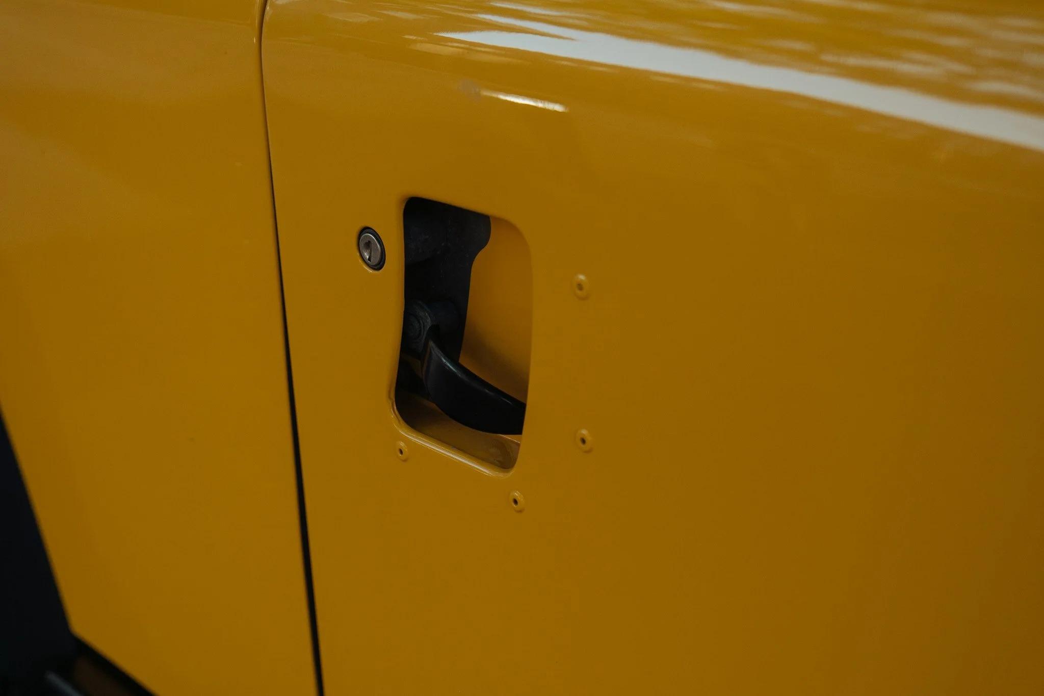 1994 Land Rover Defender 90 NAS