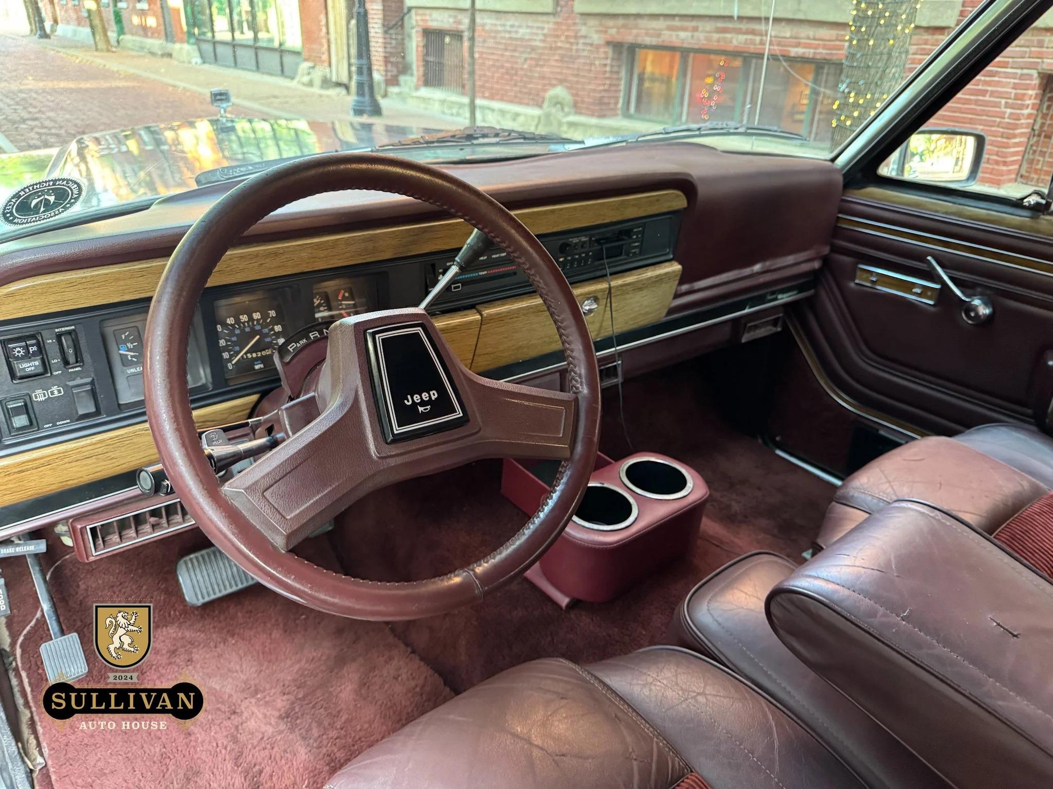1989 Jeep Grand Wagoneer