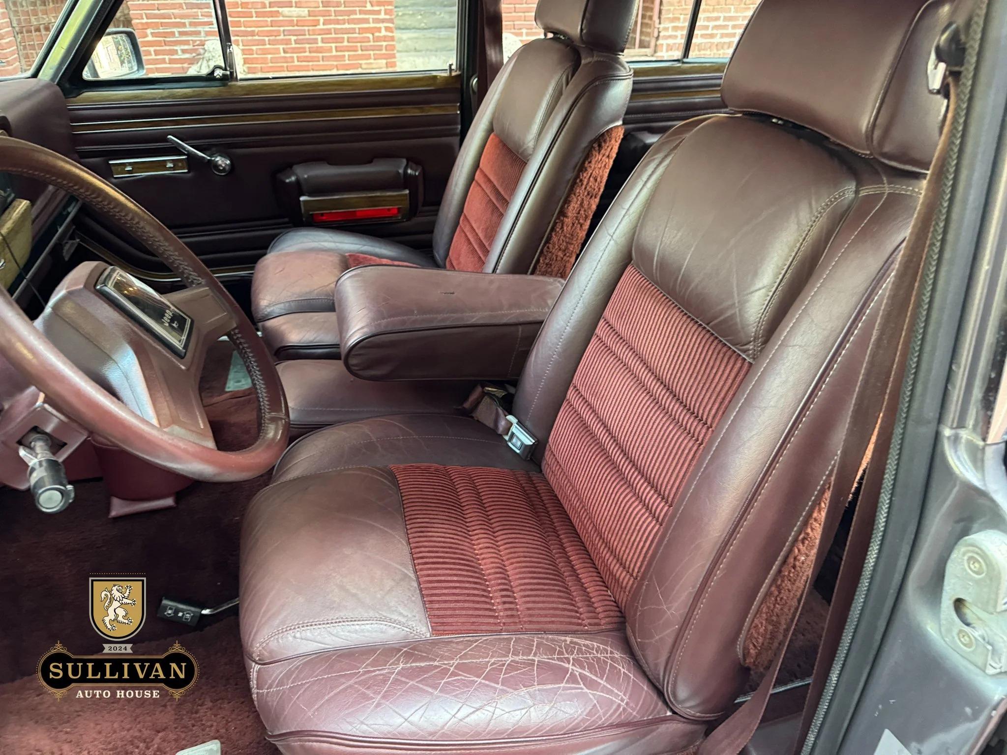 1989 Jeep Grand Wagoneer