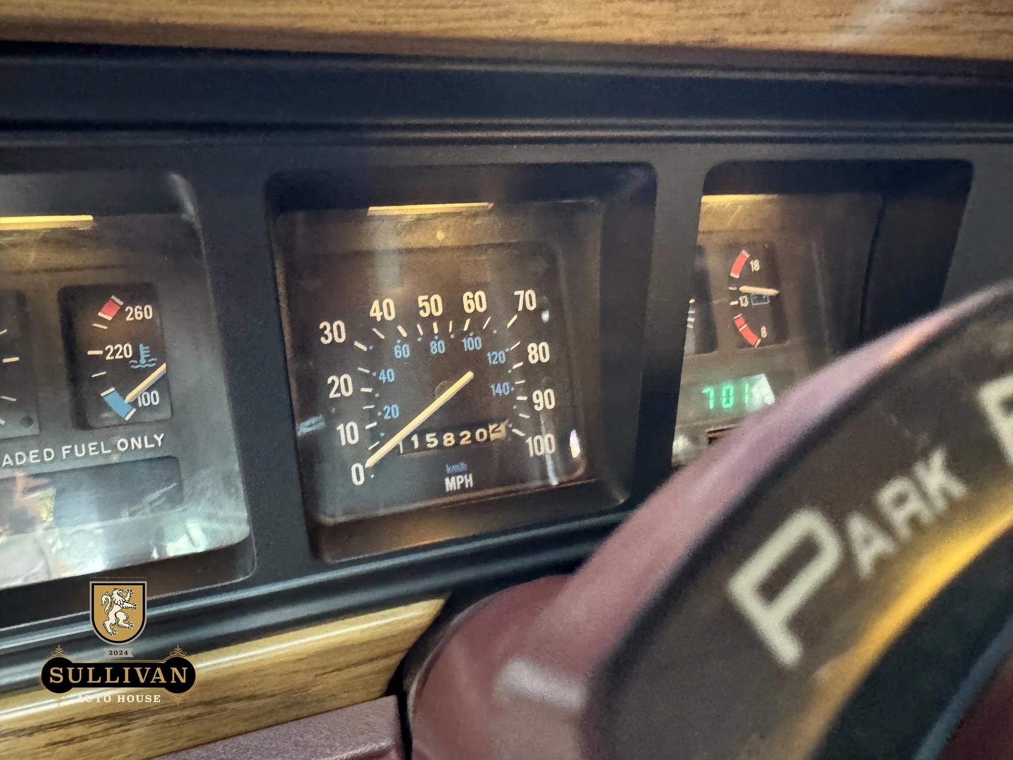 1989 Jeep Grand Wagoneer