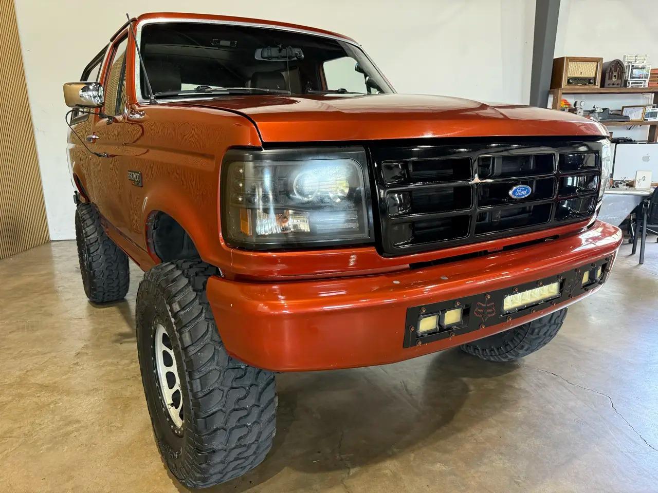 1989 Ford Bronco XLT