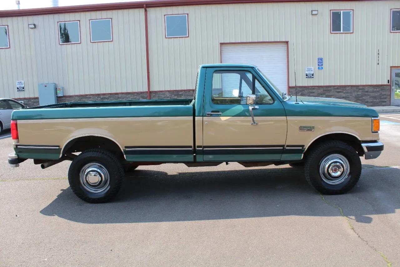 1989 Ford F-250 XLT Lariat