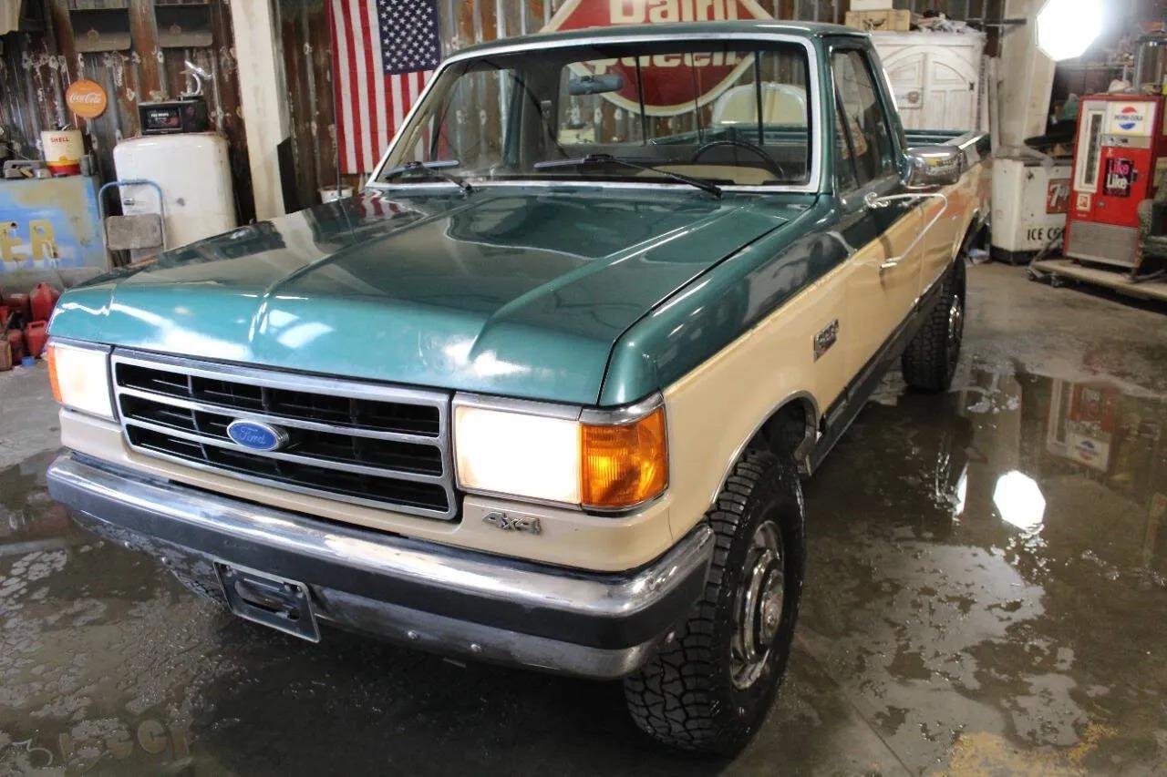 1989 Ford F-250 XLT Lariat