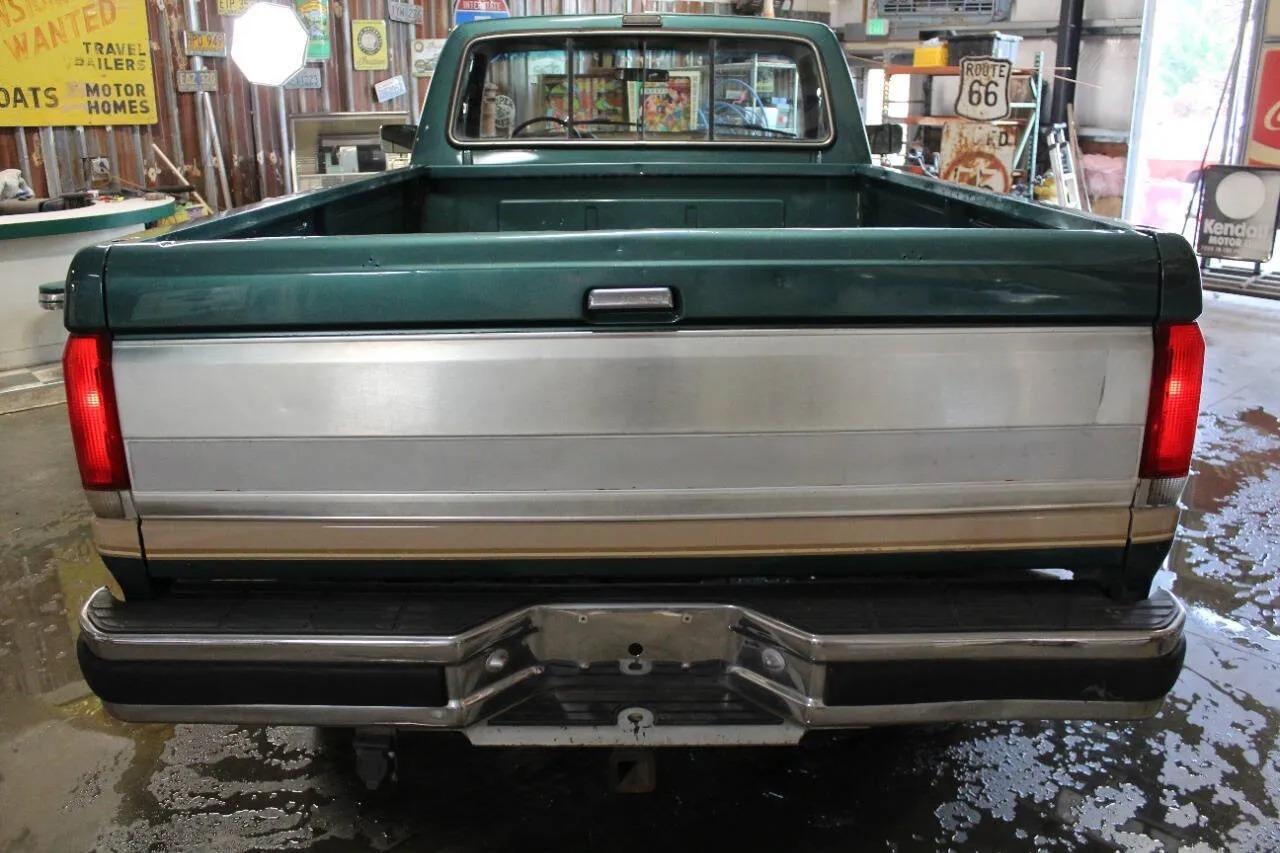 1989 Ford F-250 XLT Lariat