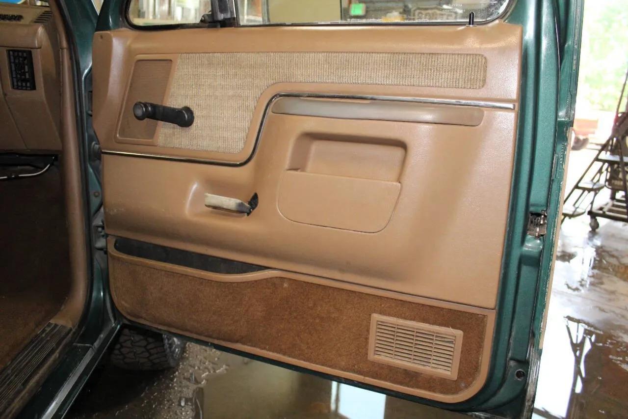 1989 Ford F-250 XLT Lariat