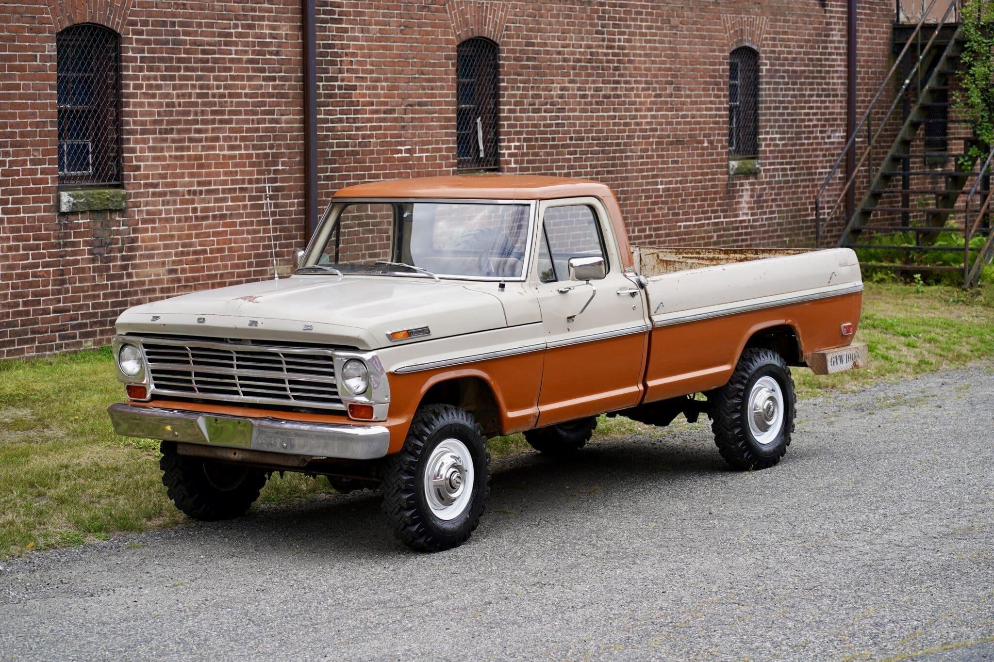 1969 Ford F-250 Custom 4×4 Highboy