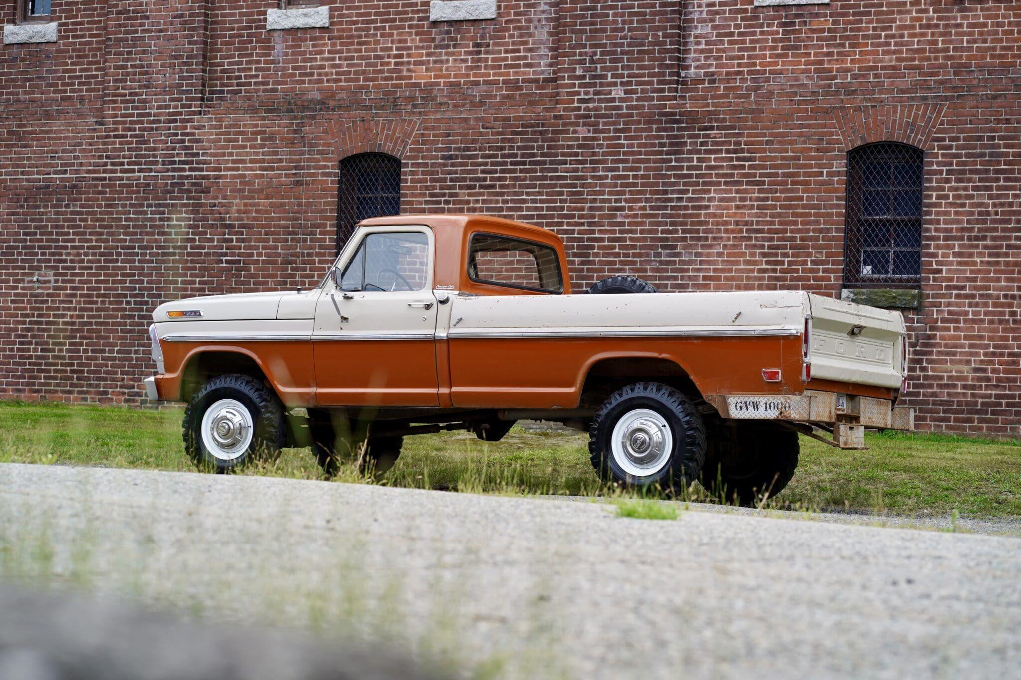 1969 Ford F-250 Custom 4×4 Highboy
