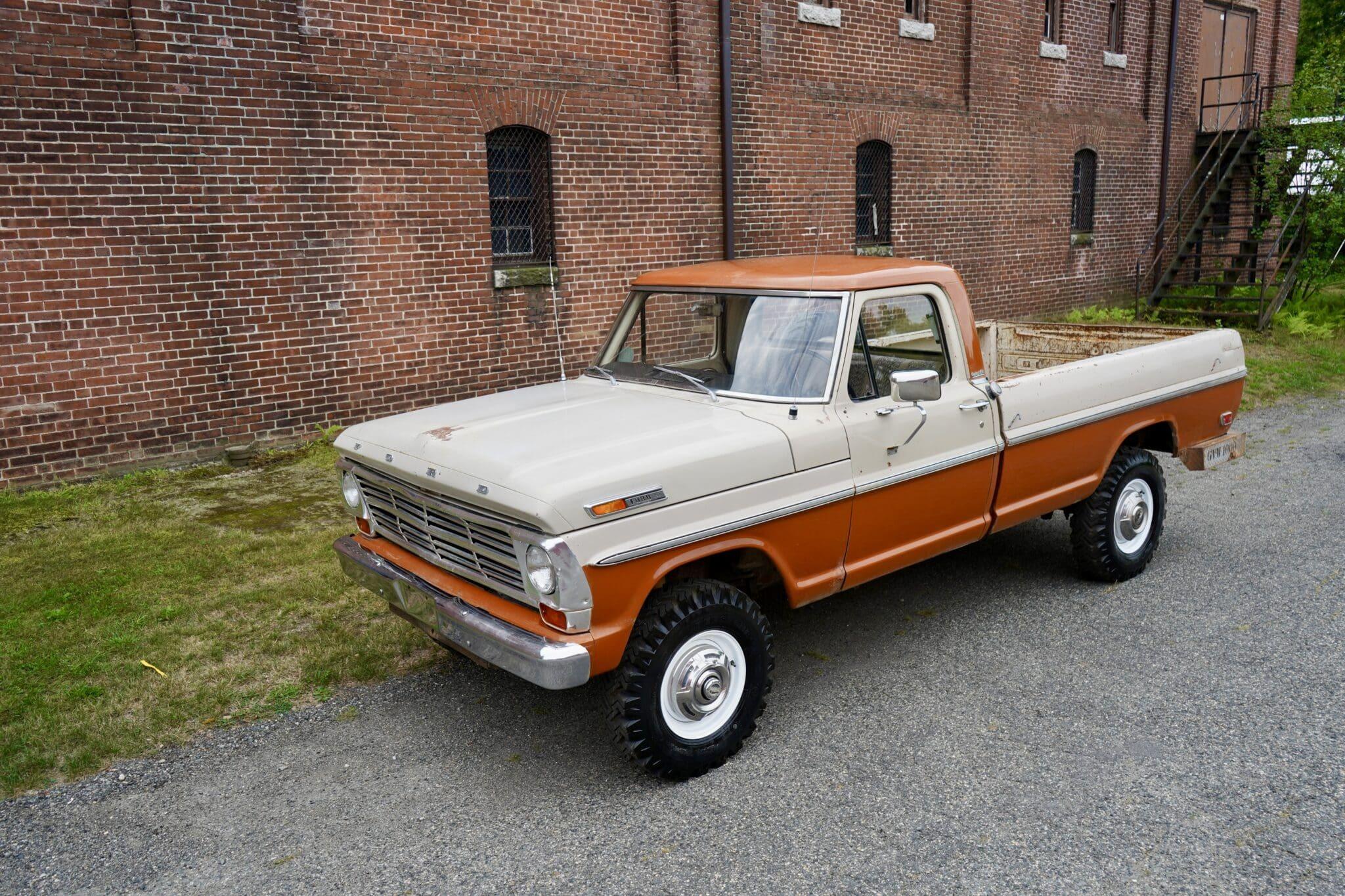 1969 Ford F-250 Custom 4×4 Highboy