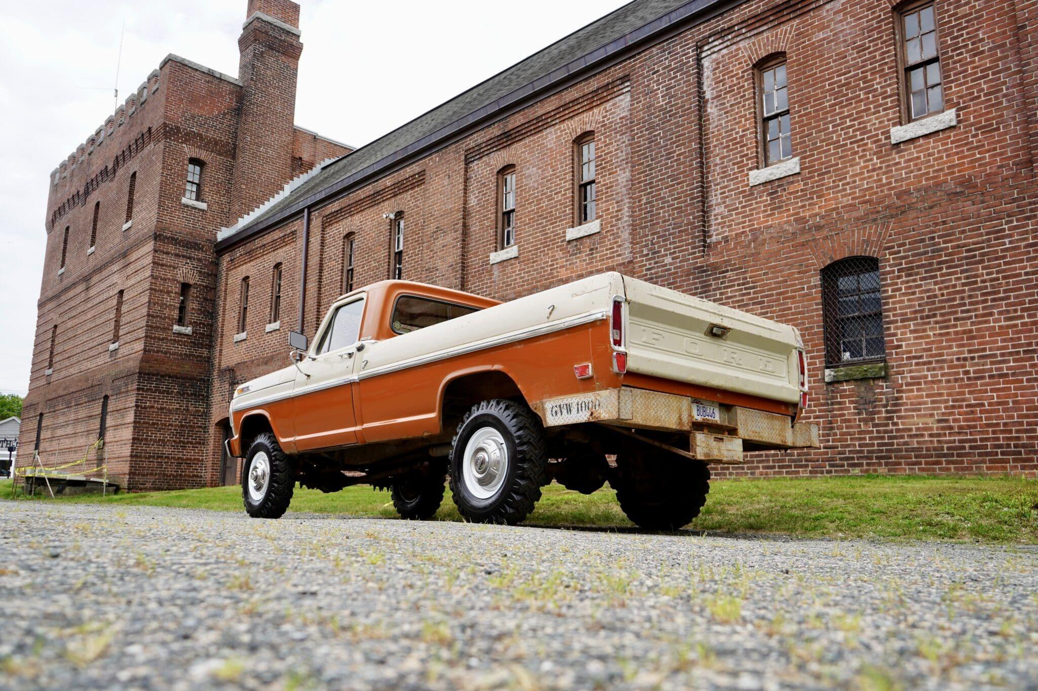 1969 Ford F-250 Custom 4×4 Highboy