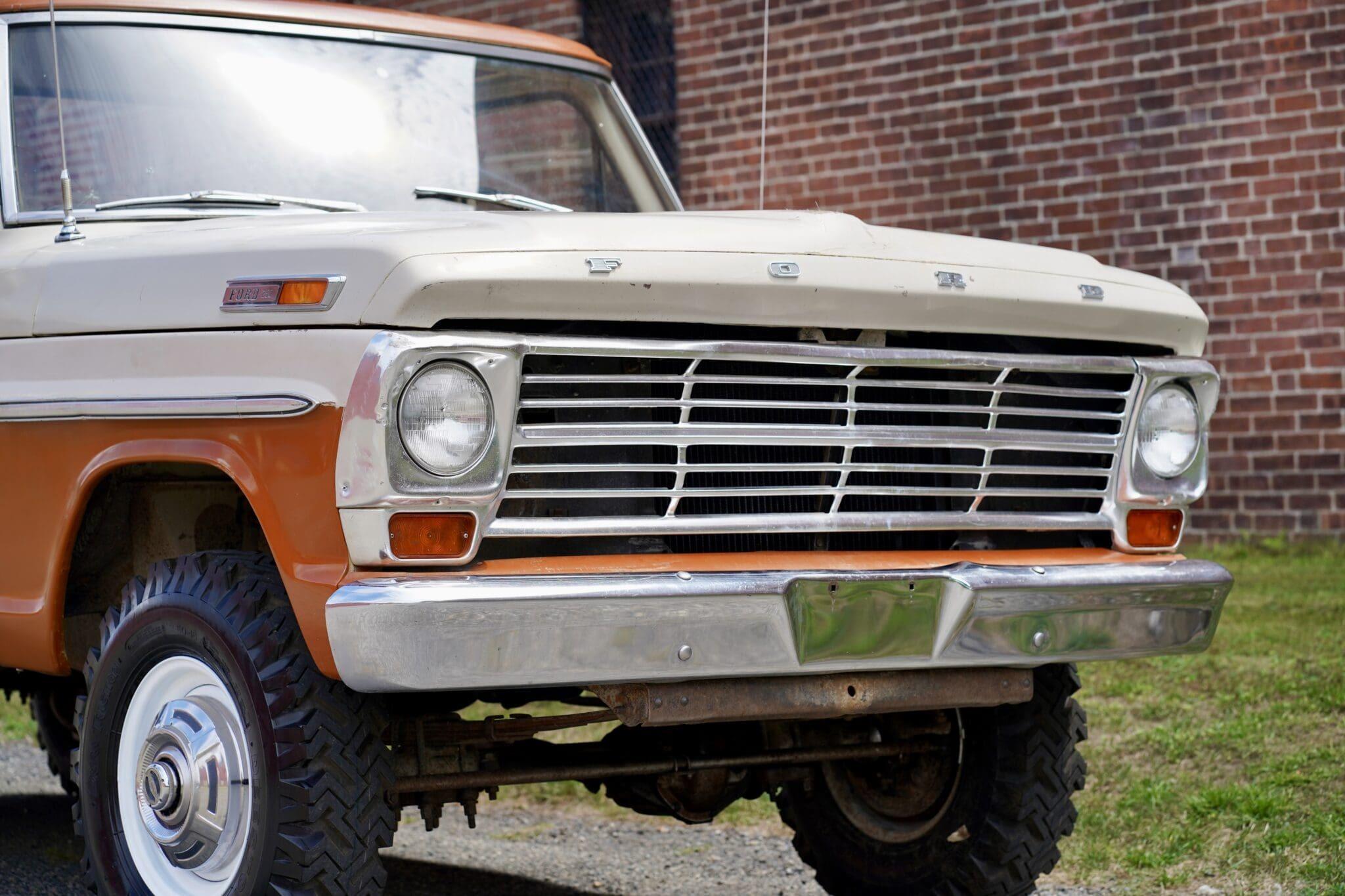 1969 Ford F-250 Custom 4×4 Highboy