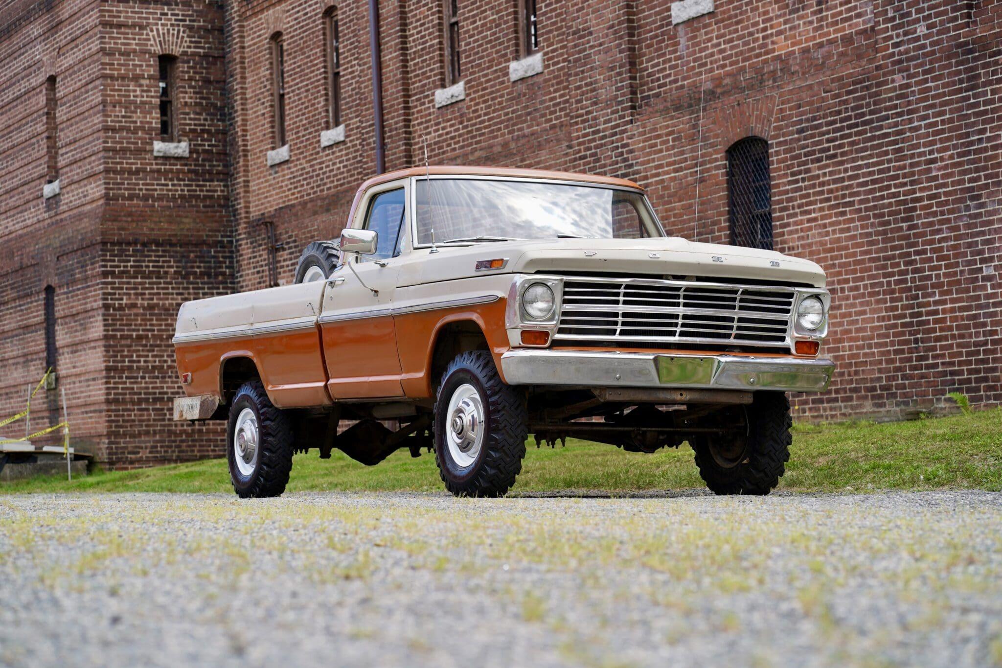 1969 Ford F-250 Custom 4×4 Highboy
