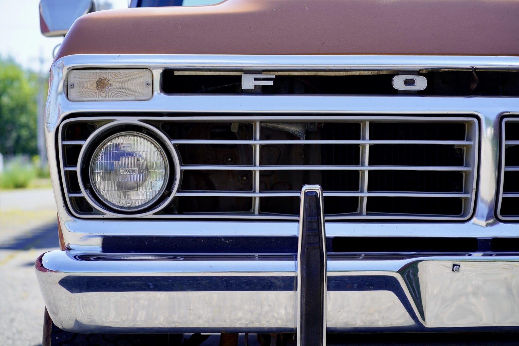 1975 Ford F-250 Custom 4×4 Highboy Explorer