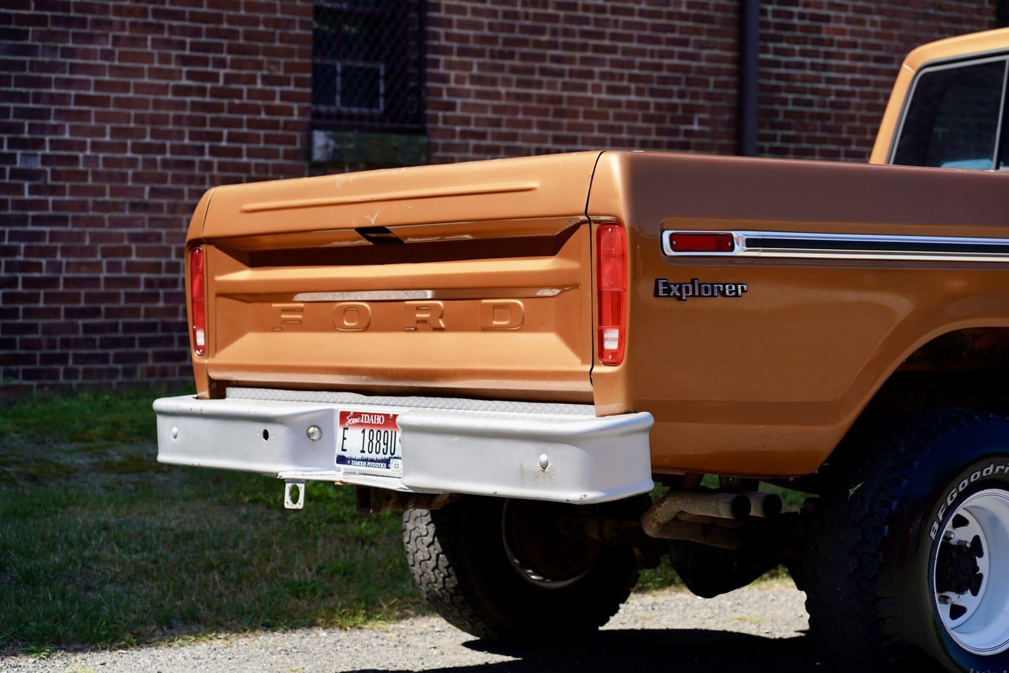 1975 Ford F-250 Custom 4×4 Highboy Explorer