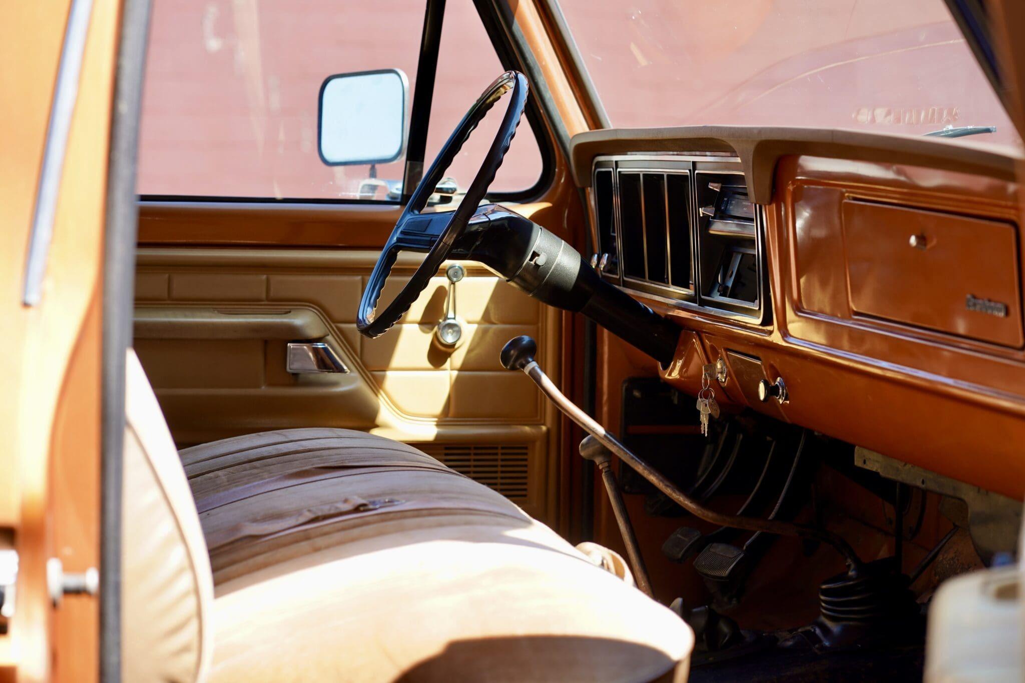 1975 Ford F-250 Custom 4×4 Highboy Explorer
