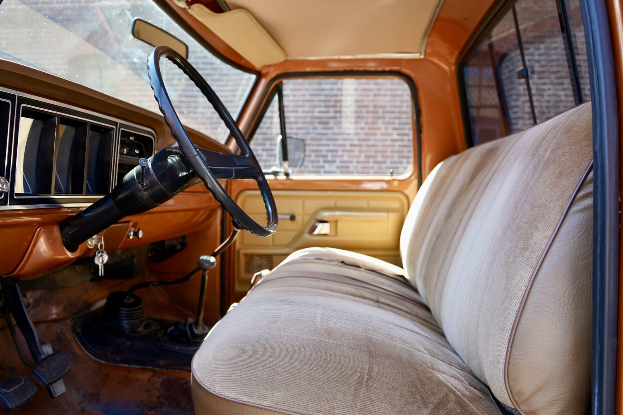 1975 Ford F-250 Custom 4×4 Highboy Explorer
