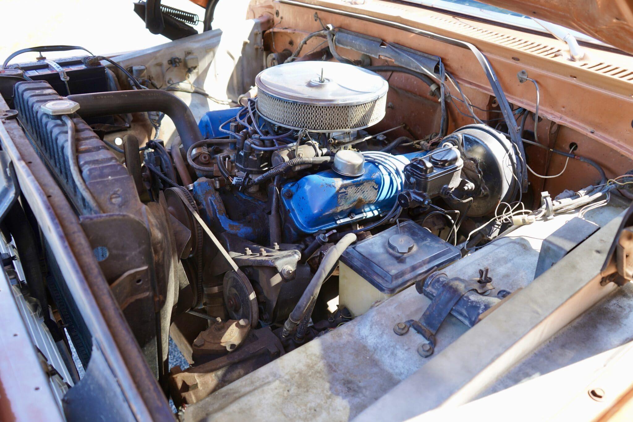 1975 Ford F-250 Custom 4×4 Highboy Explorer