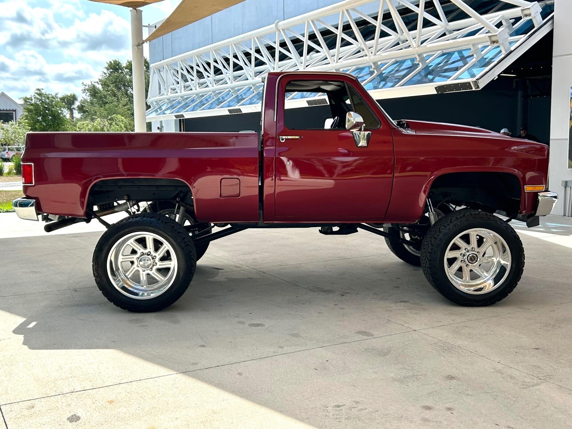 1987 Chevrolet V-10 - 4