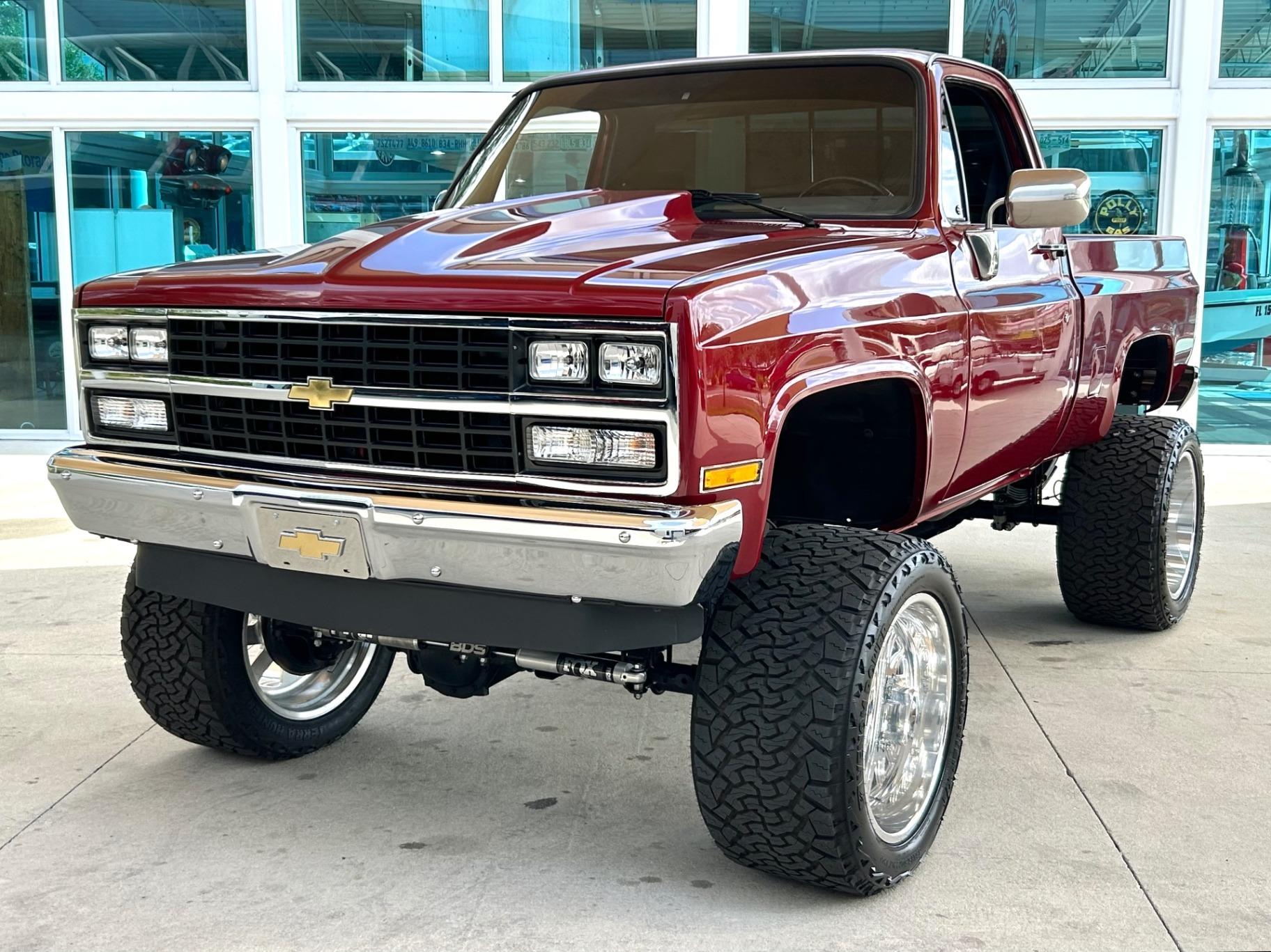  Chevrolet R/V Series