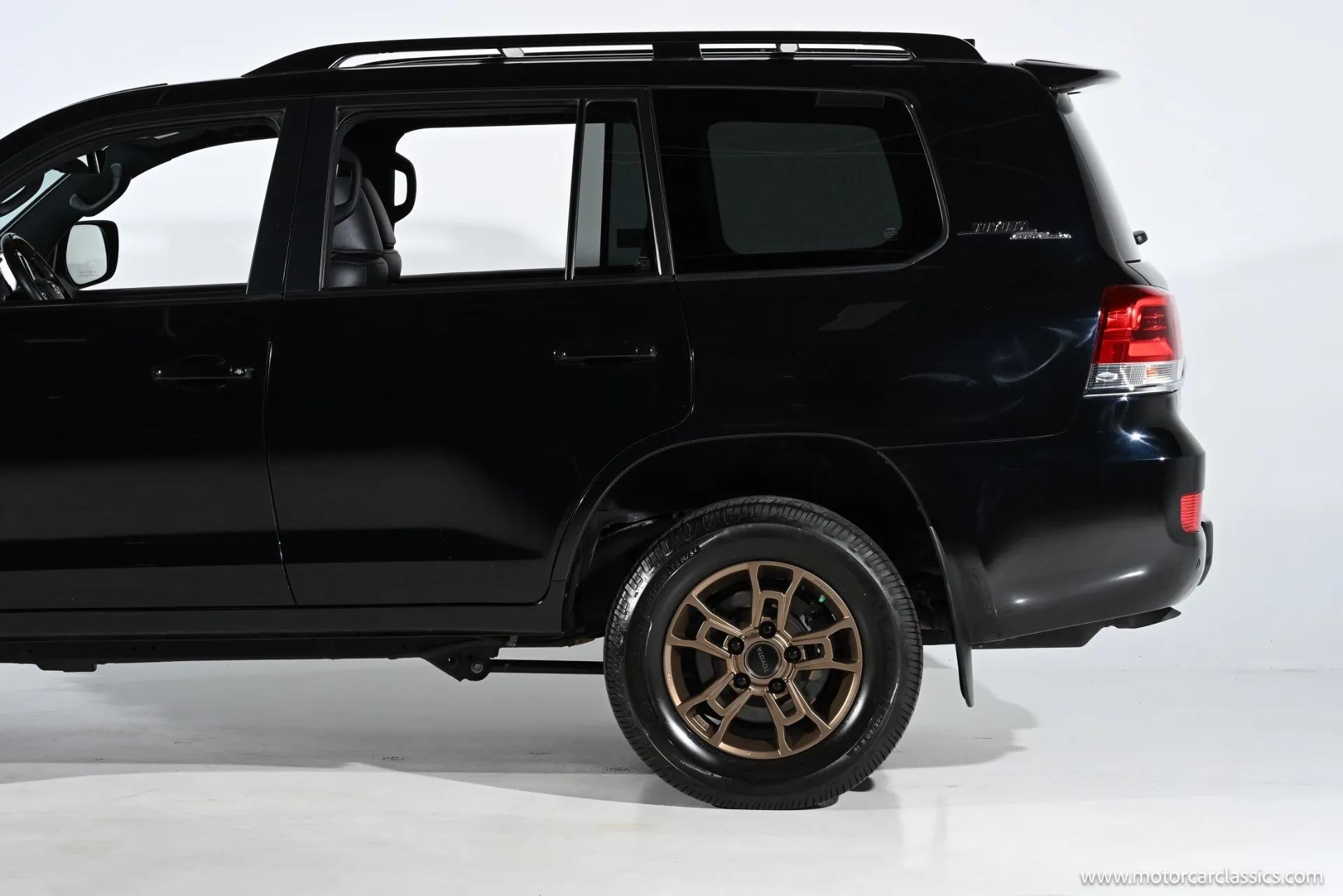 2020 Toyota Land Cruiser Heritage Edition