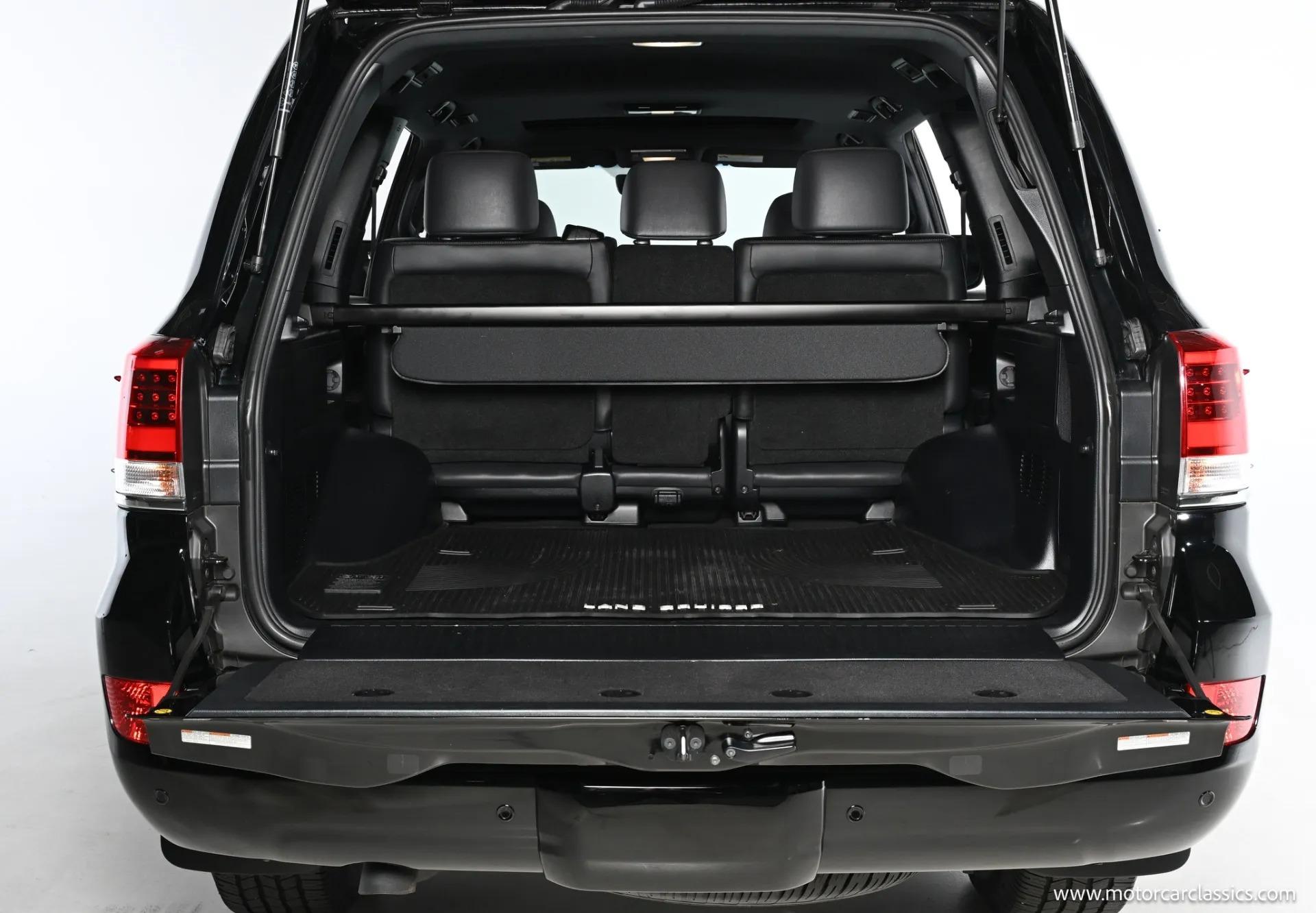2020 Toyota Land Cruiser Heritage Edition