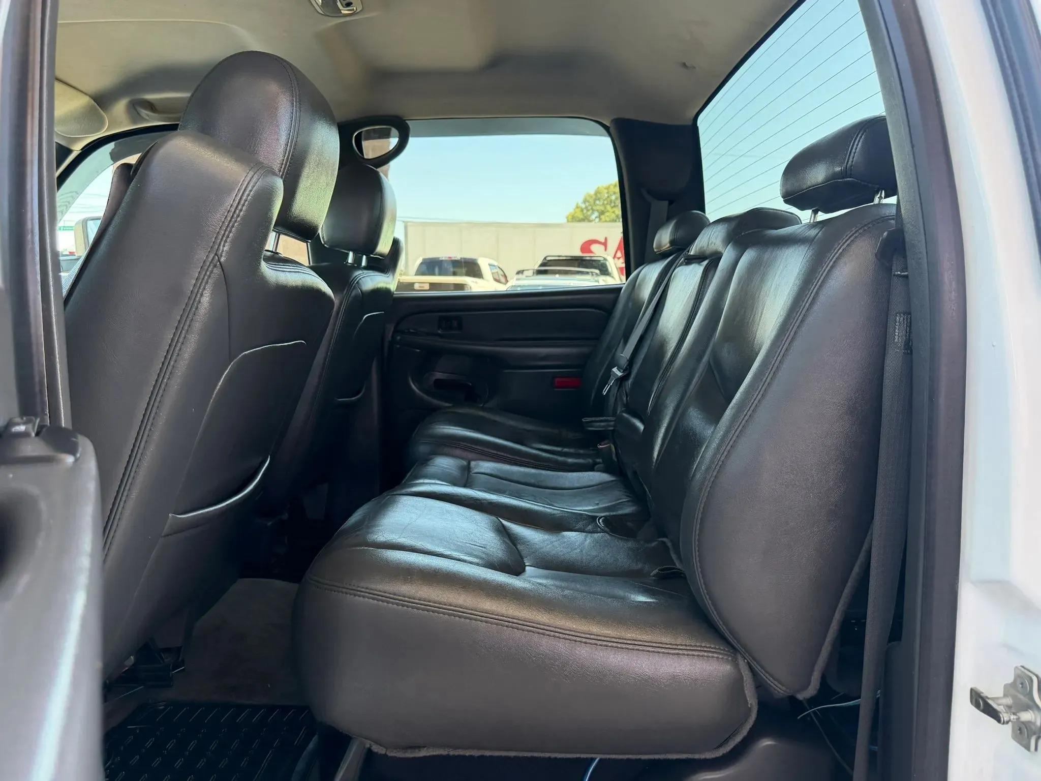 2004 Chevrolet Silverado 2500HD LT