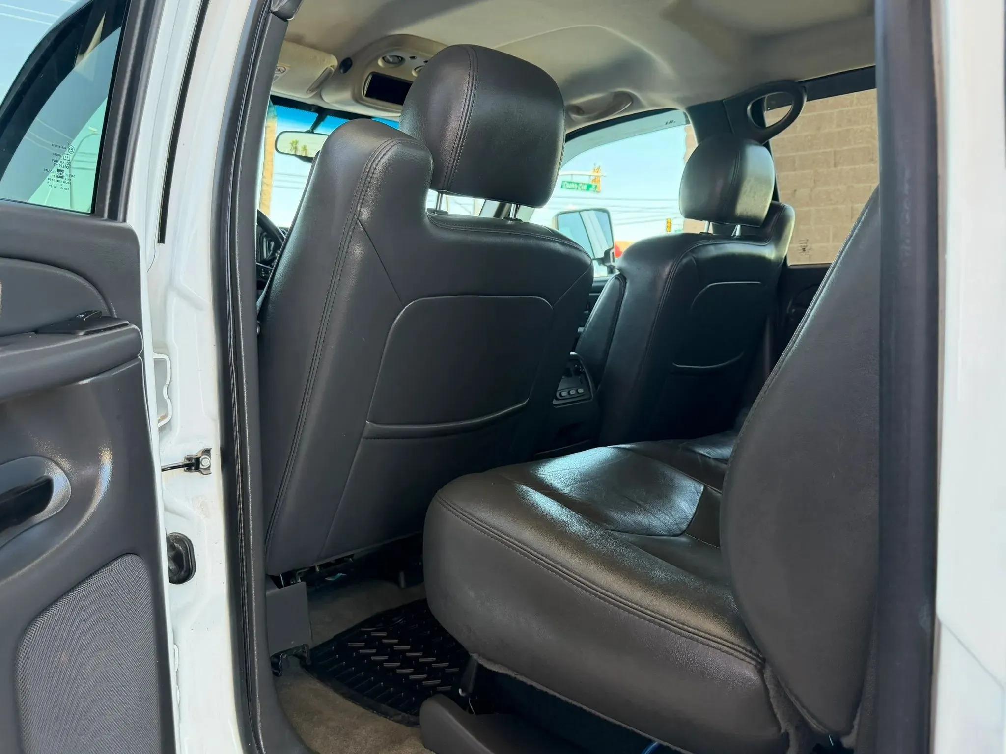 2004 Chevrolet Silverado 2500HD LT