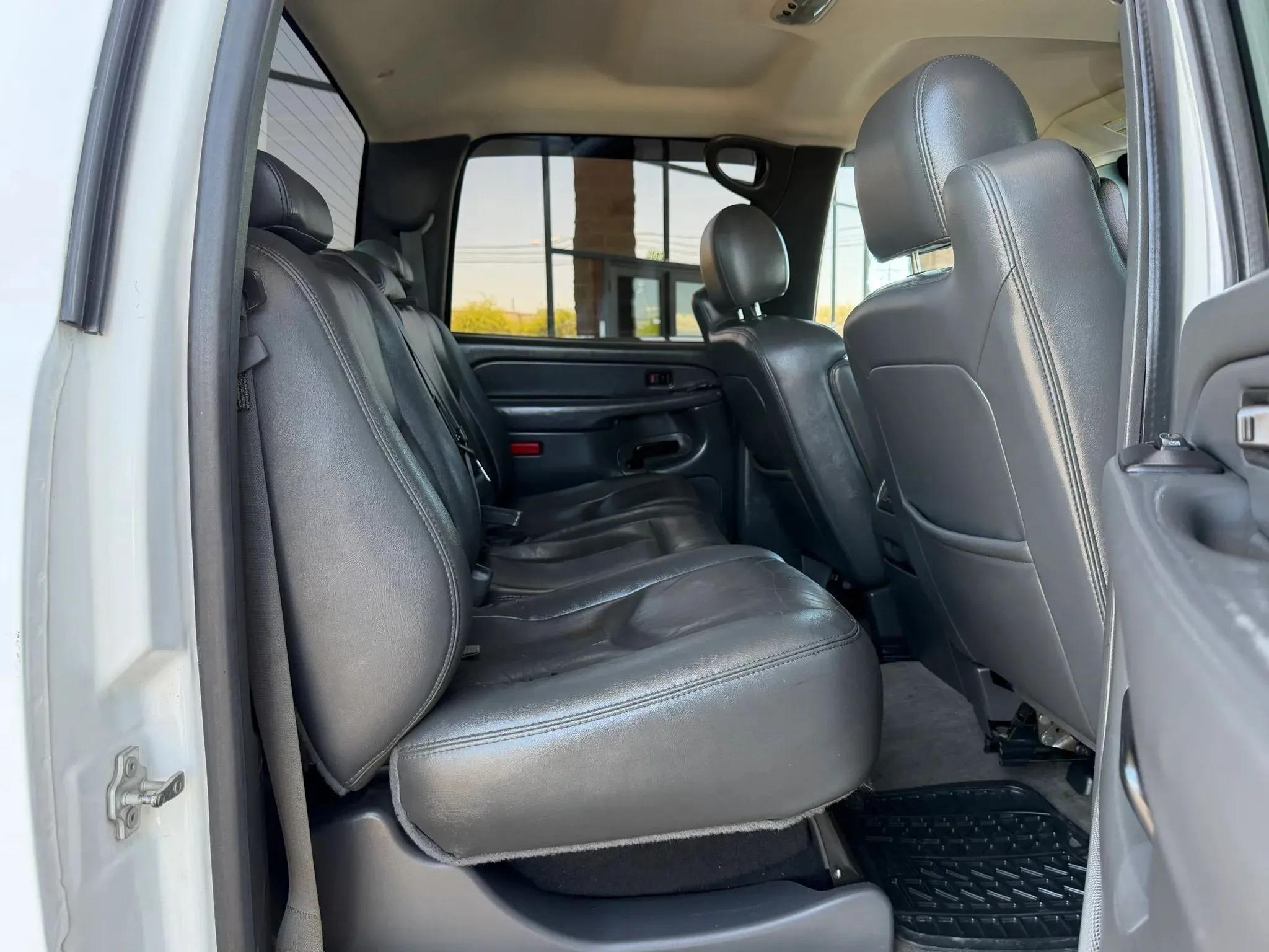 2004 Chevrolet Silverado 2500HD LT