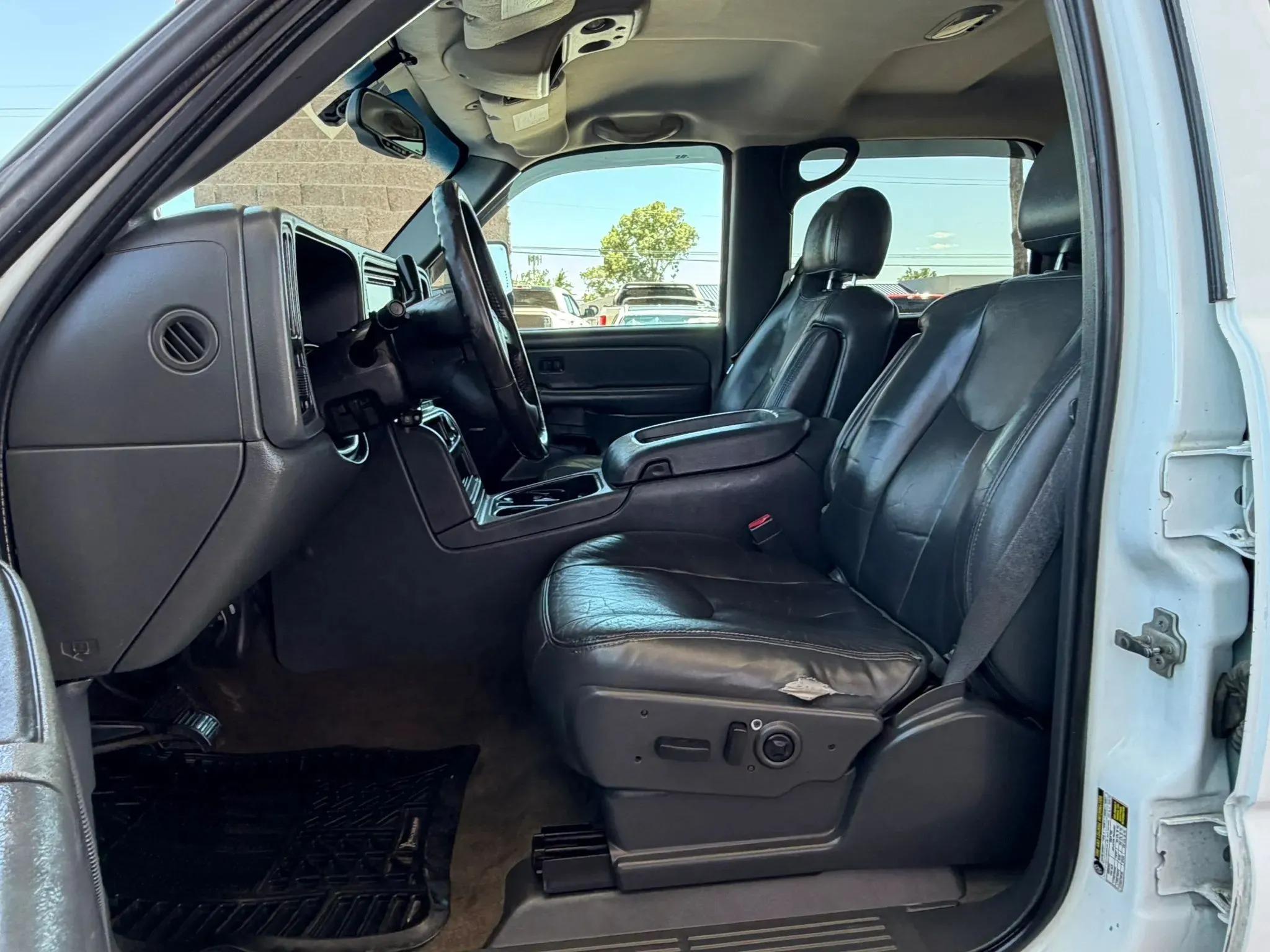 2004 Chevrolet Silverado 2500HD LT