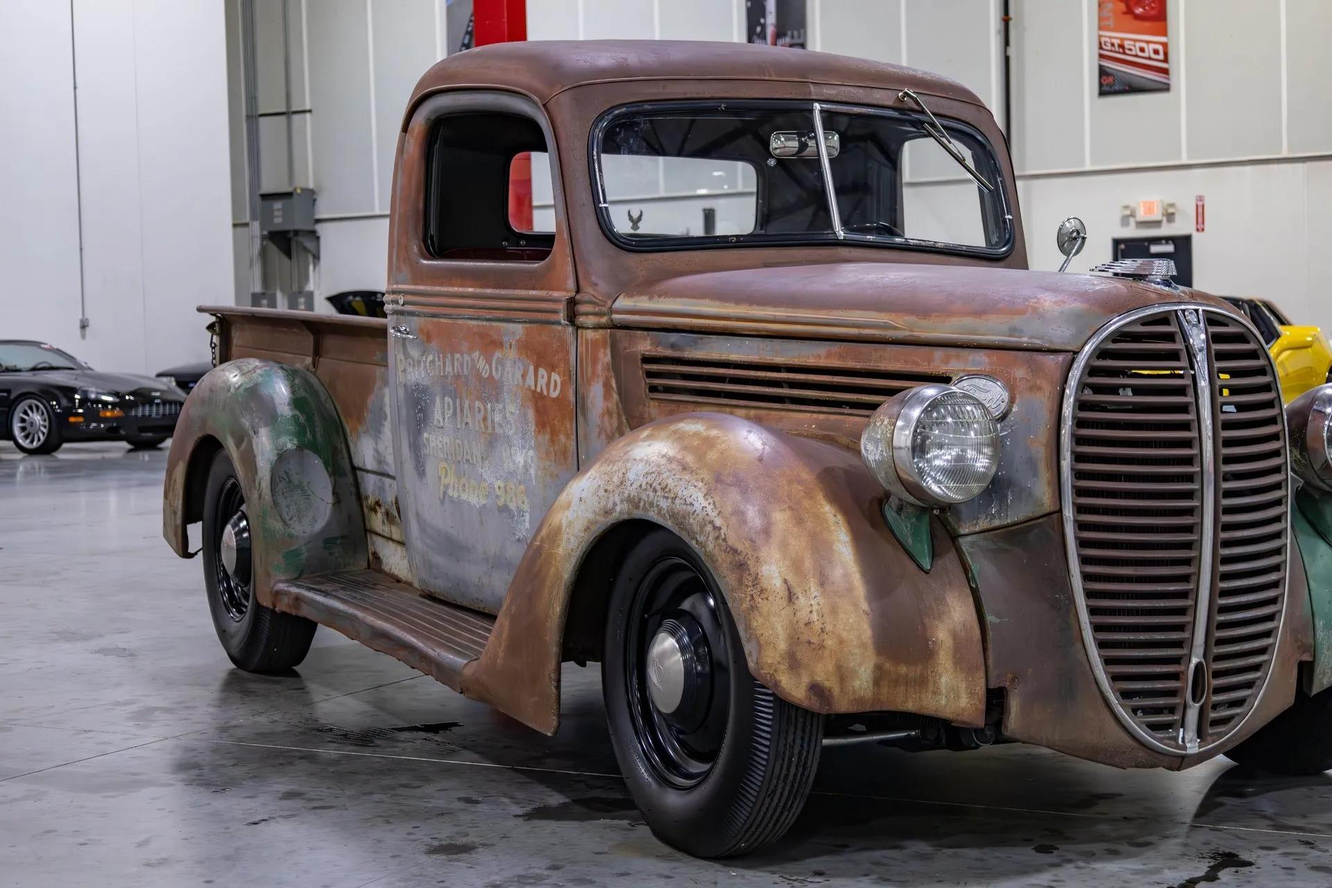 1938 Ford Pickup Custom Hotrod - 2