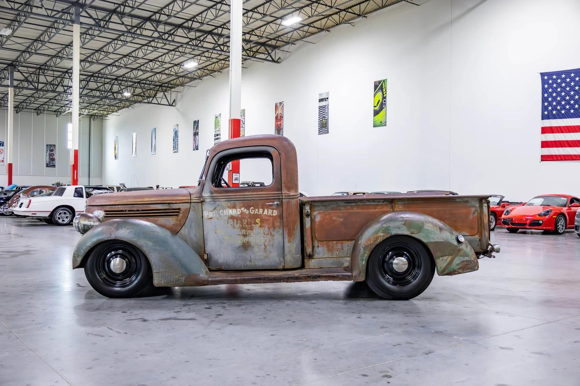 1938 Ford Pickup Custom Hotrod - 4