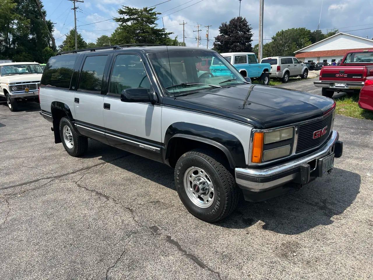 1993 GMC Suburban 2500 4WD - 2