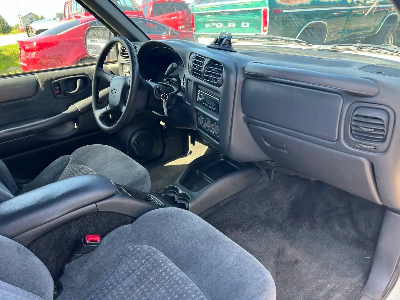 2000 Chevrolet Blazer S-10