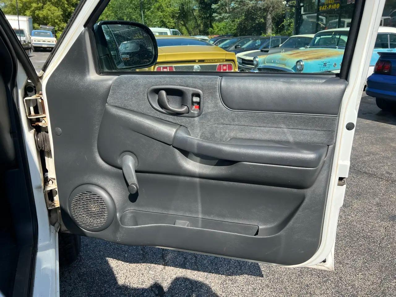 2000 Chevrolet Blazer S-10