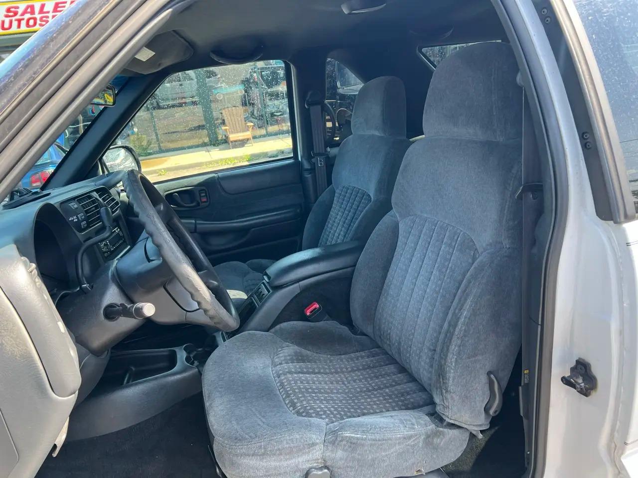 2000 Chevrolet Blazer S-10