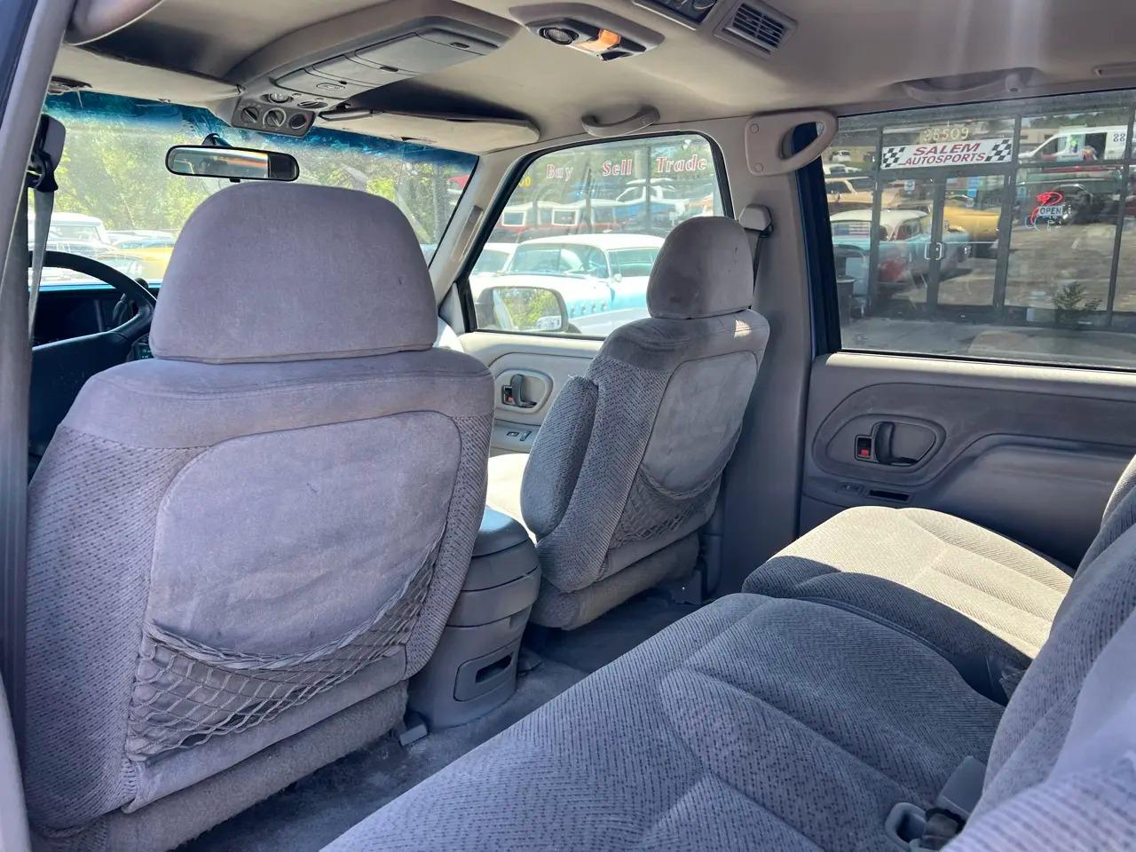 1995 Chevrolet Suburban 1500 4WD